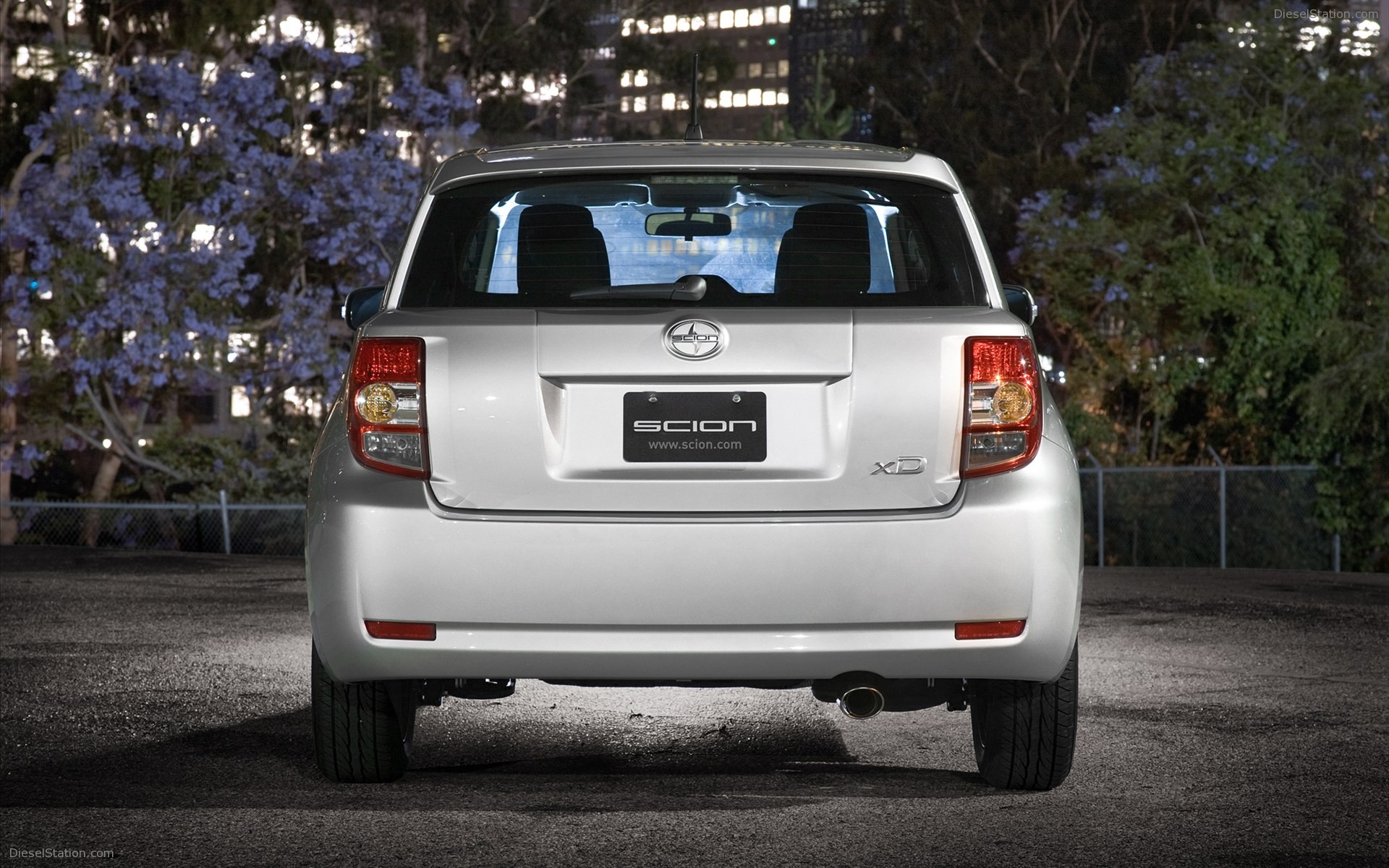 Scion xD 2011