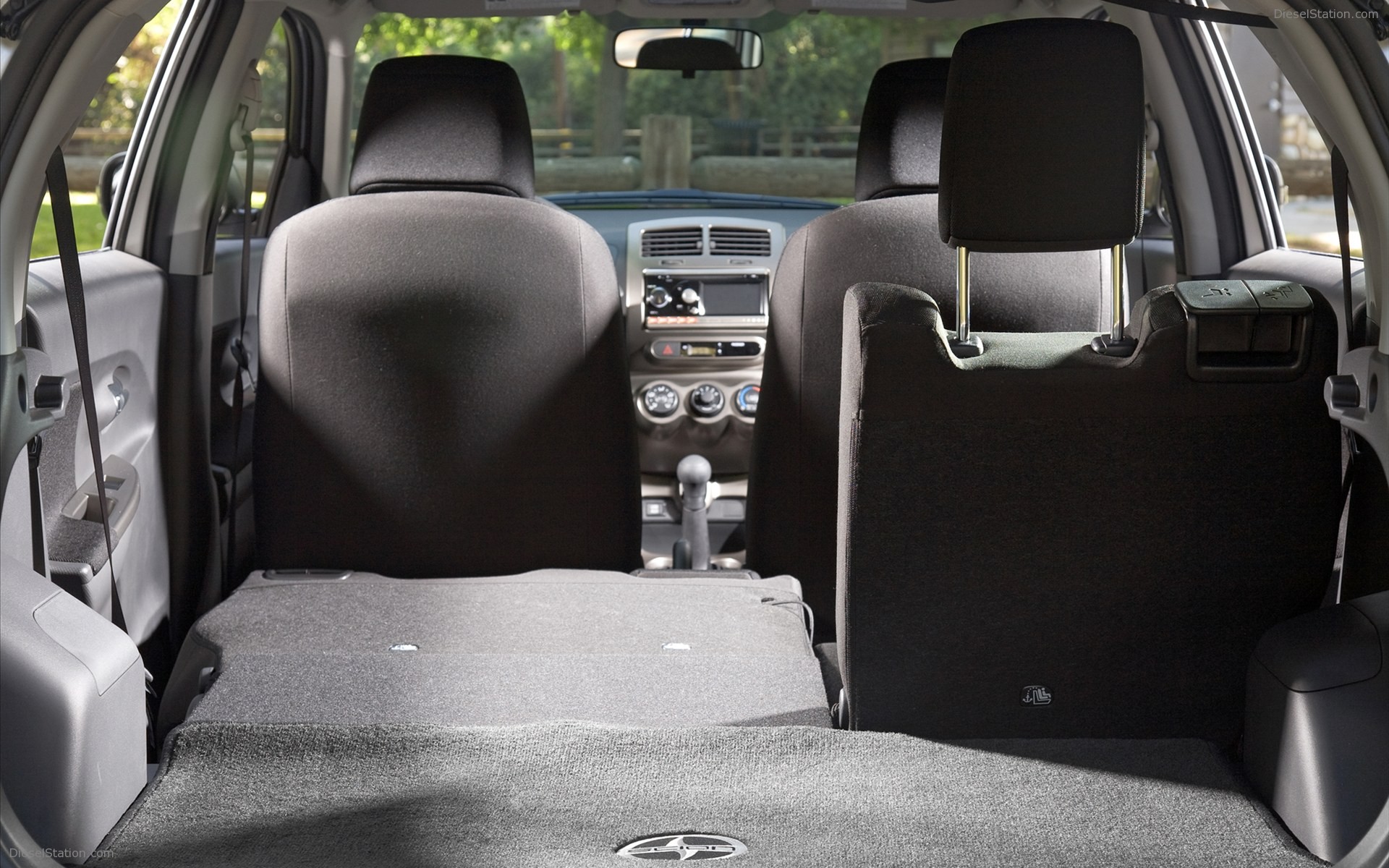 Scion xD 2011
