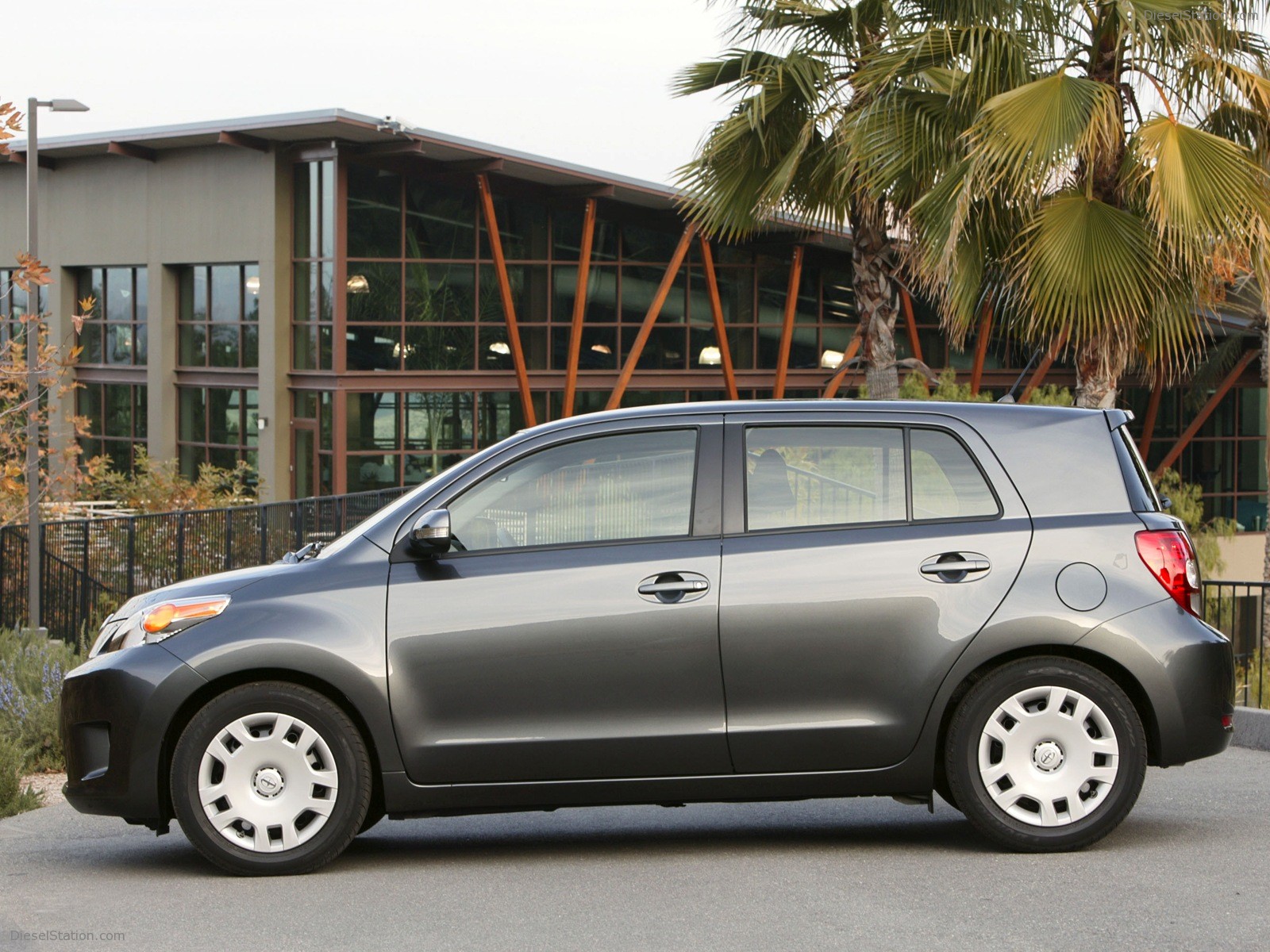 Scion xD