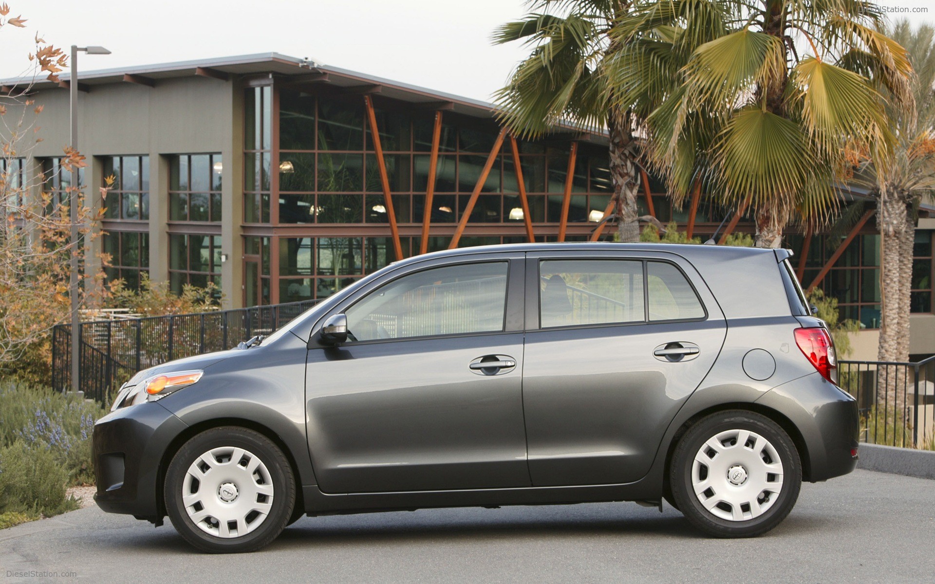 Scion xD