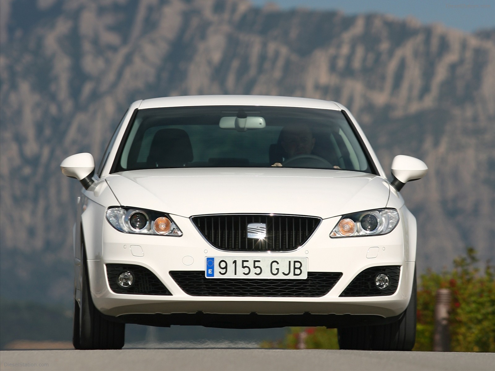 SEAT ALL NEW EXEO SALOON