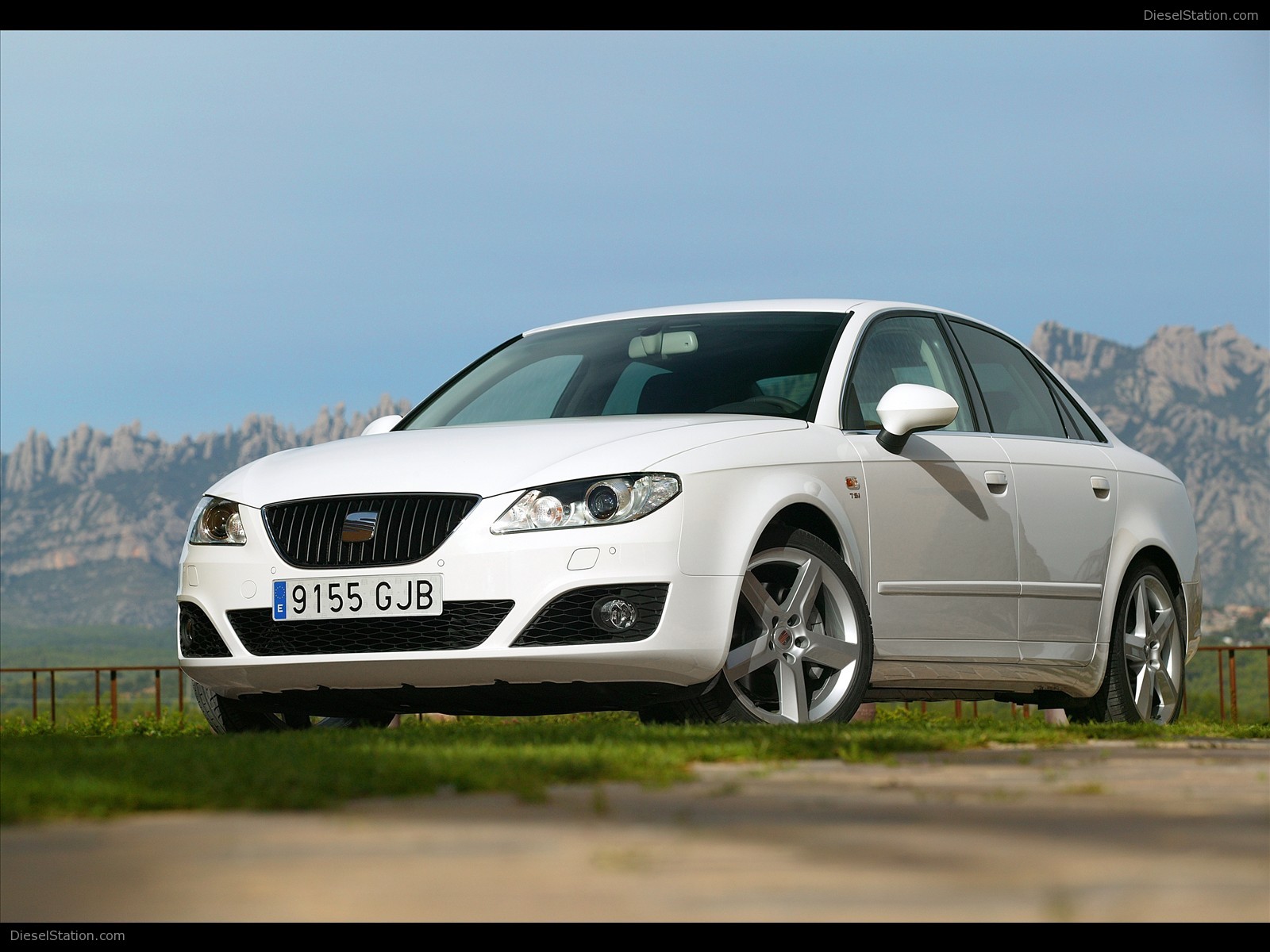 SEAT ALL NEW EXEO SALOON