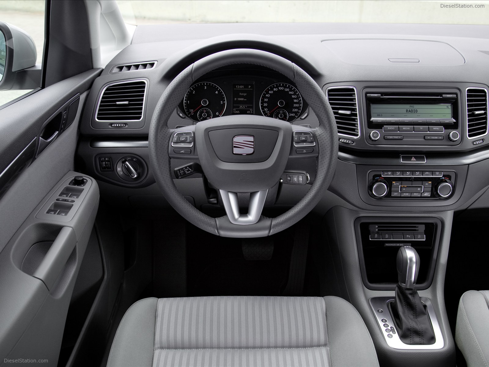 Seat Alhambra 2011
