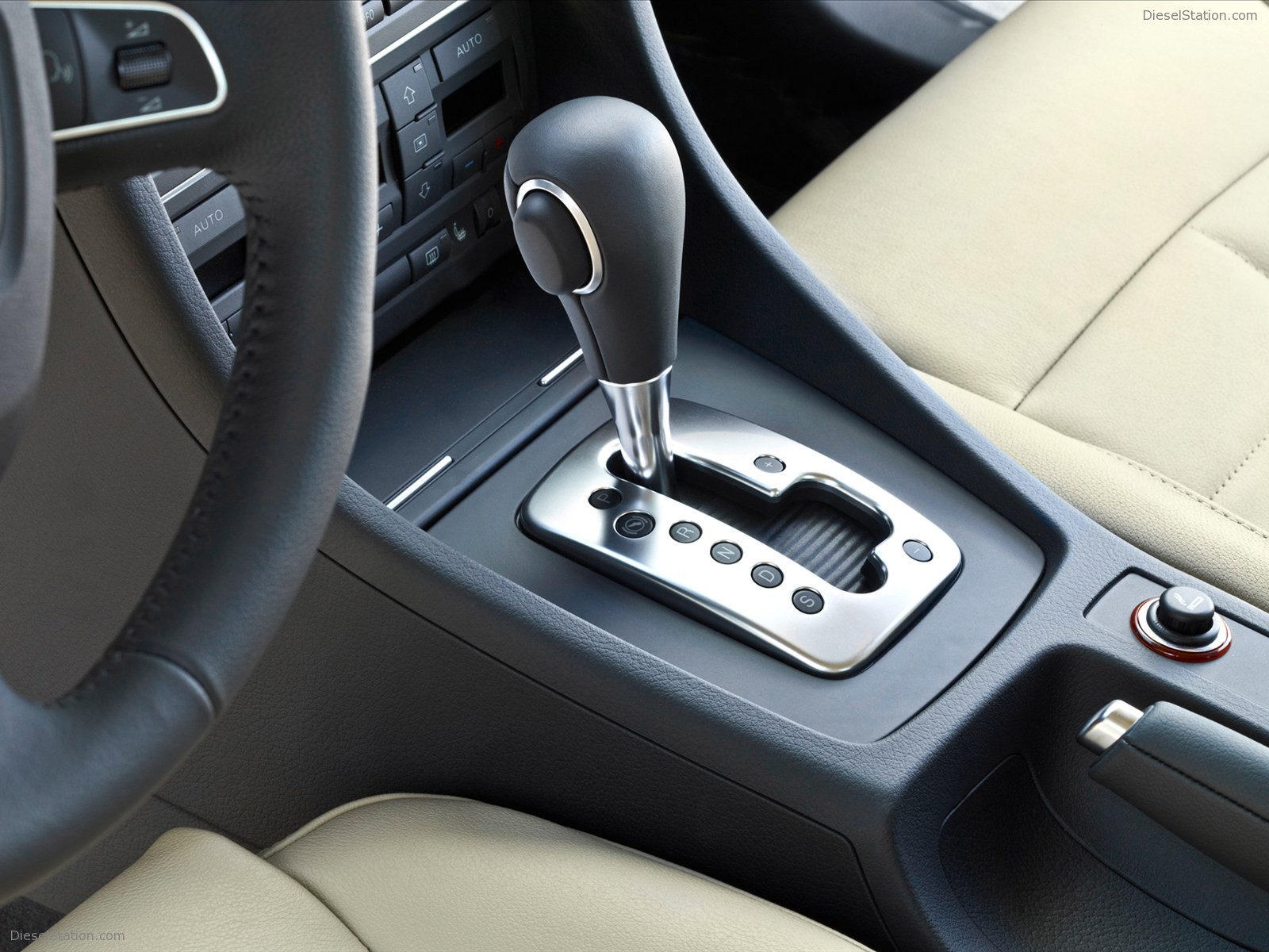 SEAT Exeo Saloon 2011