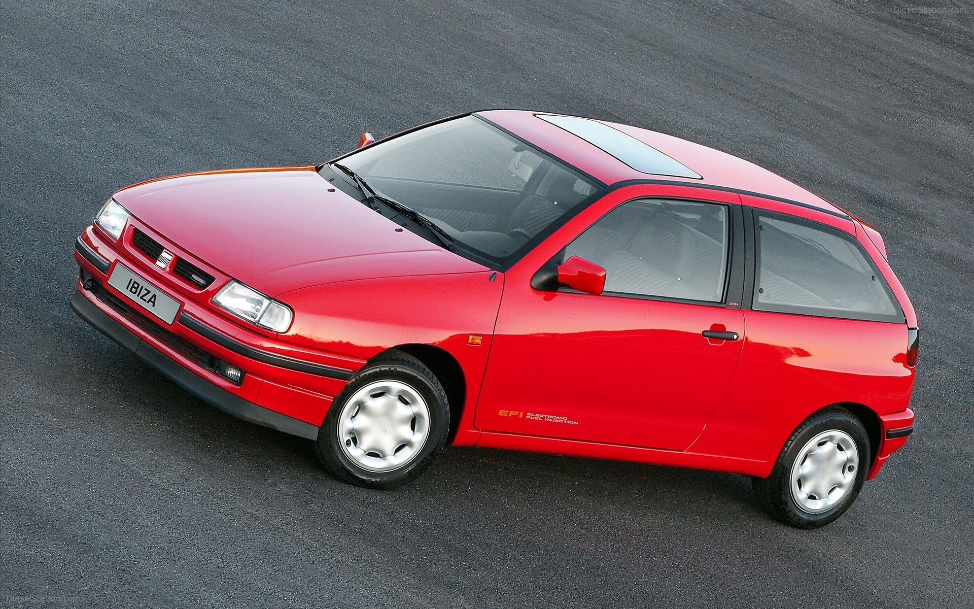 IBIZA SEAT'S SPORTY SUPERMINI CELEBRATES 25 YEARS IBIZA SEAT'S SPORTY SUPERMINI CELEBRATES 25 YEARS