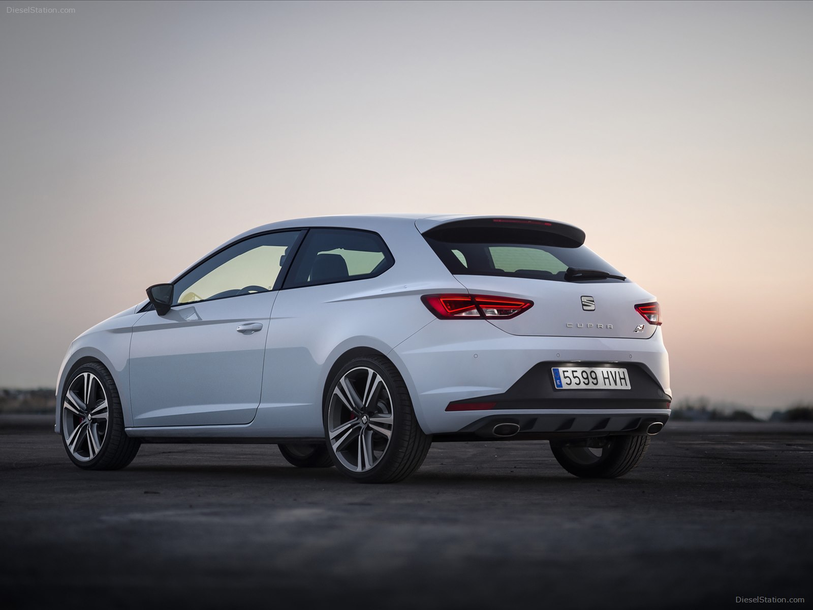 SEAT Leon CUPRA 2014