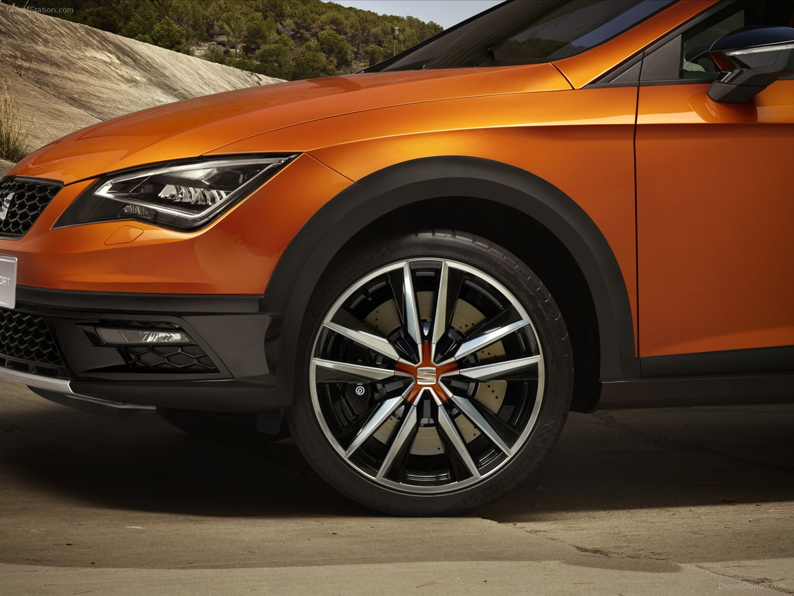 Seat Leon Crossover Concept 2015
