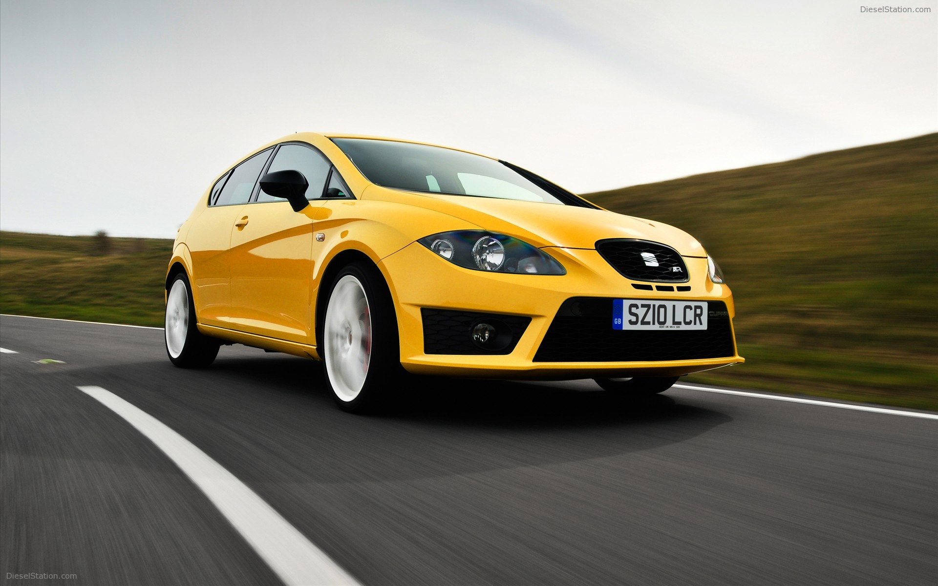 SEAT Leon Cupra R 2011