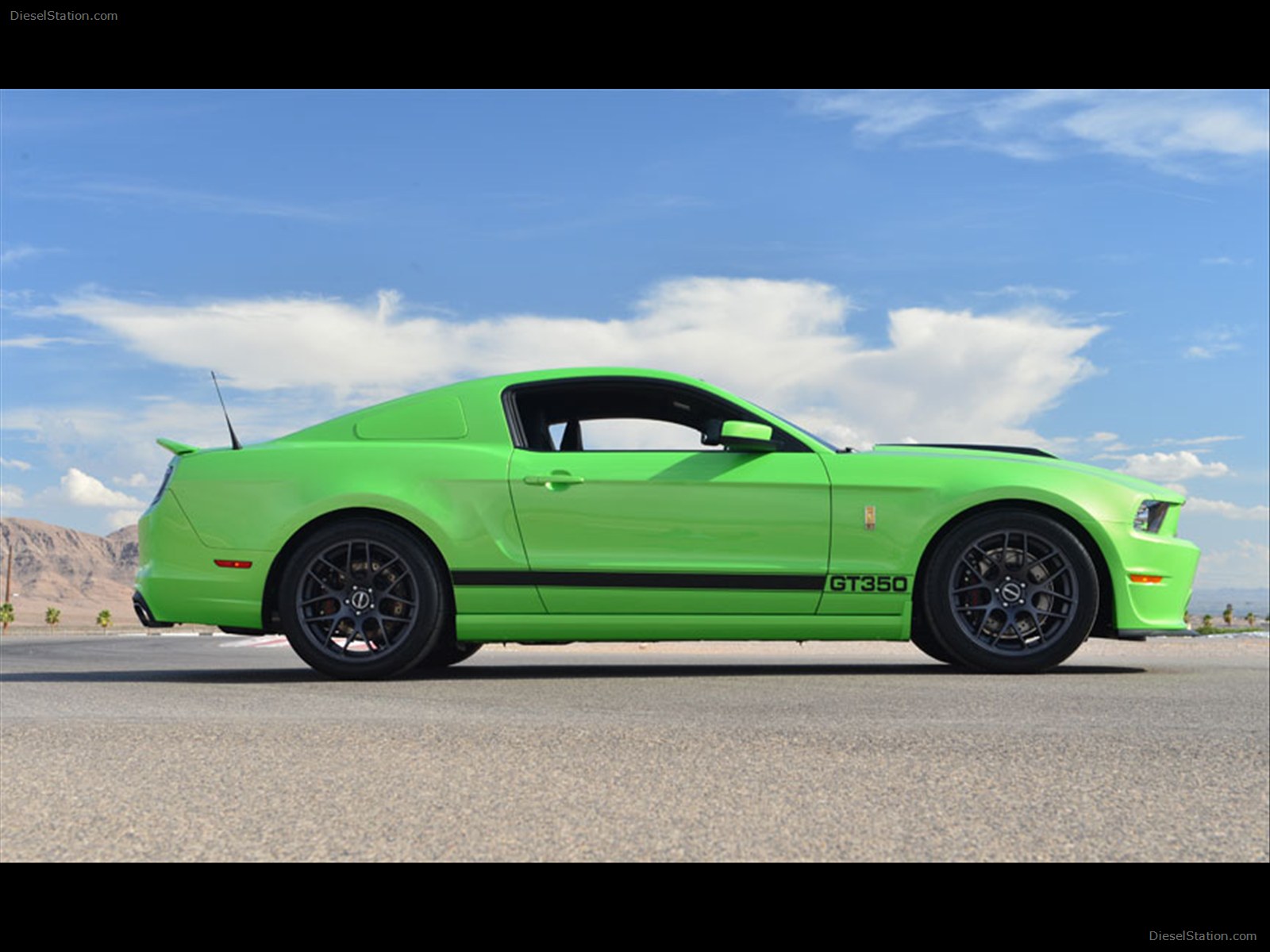 Shelby American GT350 2013
