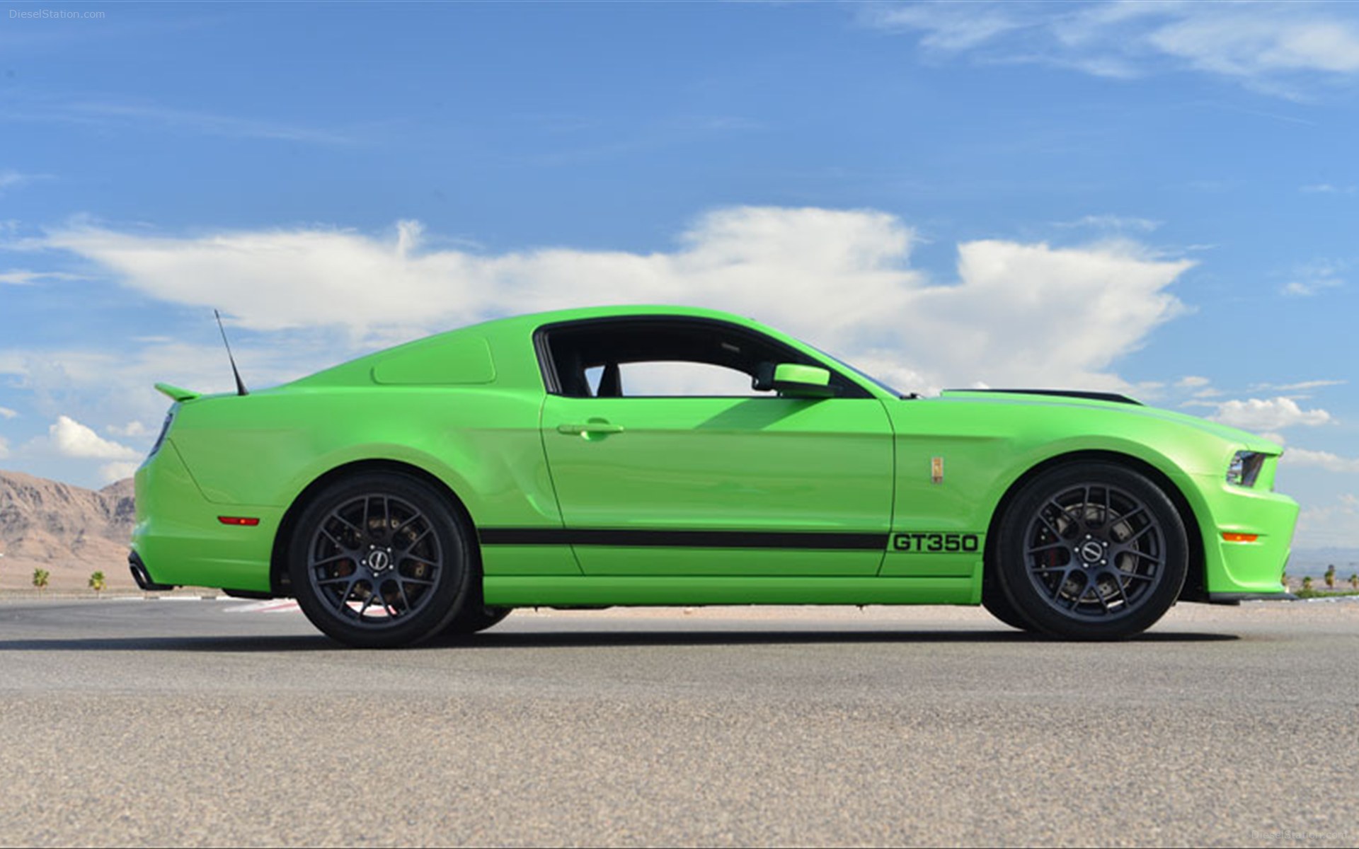 Shelby American GT350 2013