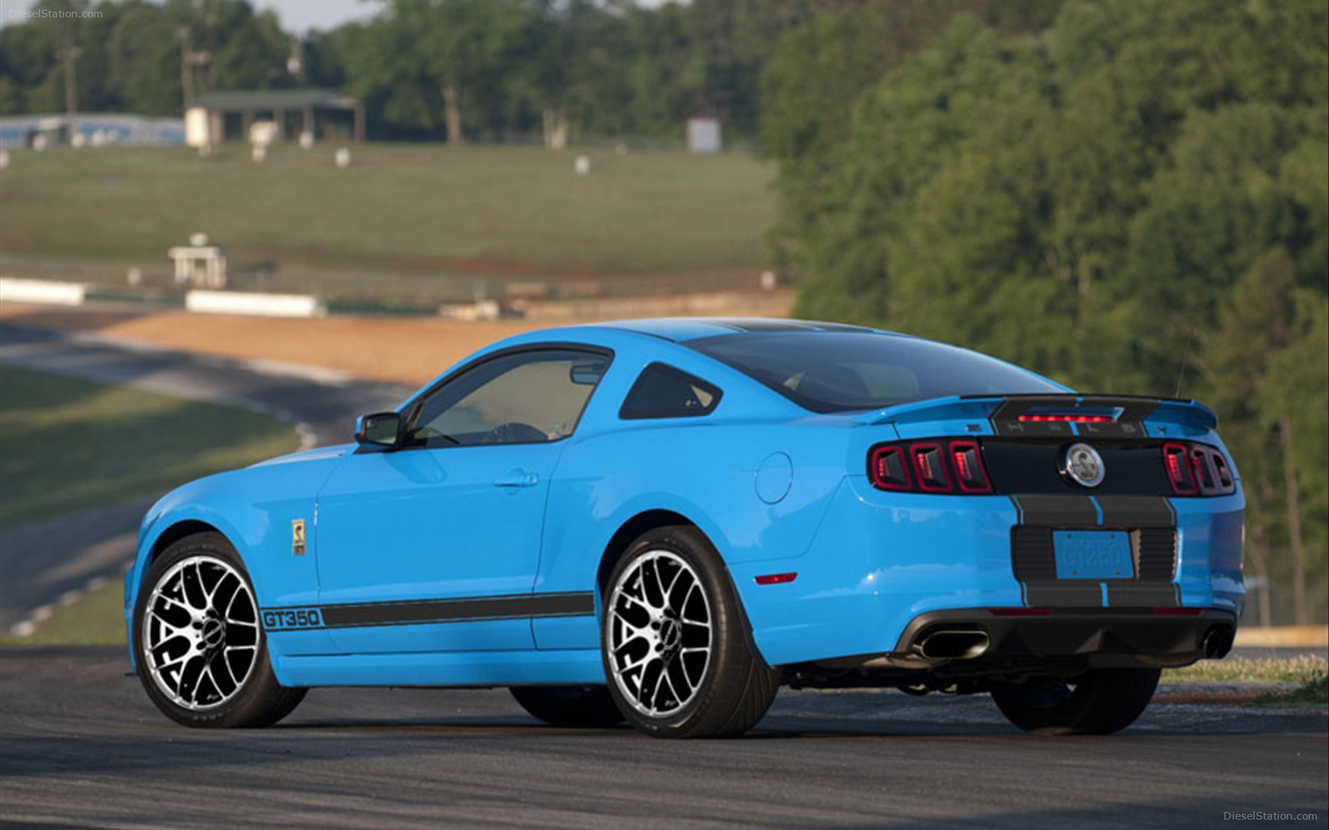 Shelby American GT350 2013