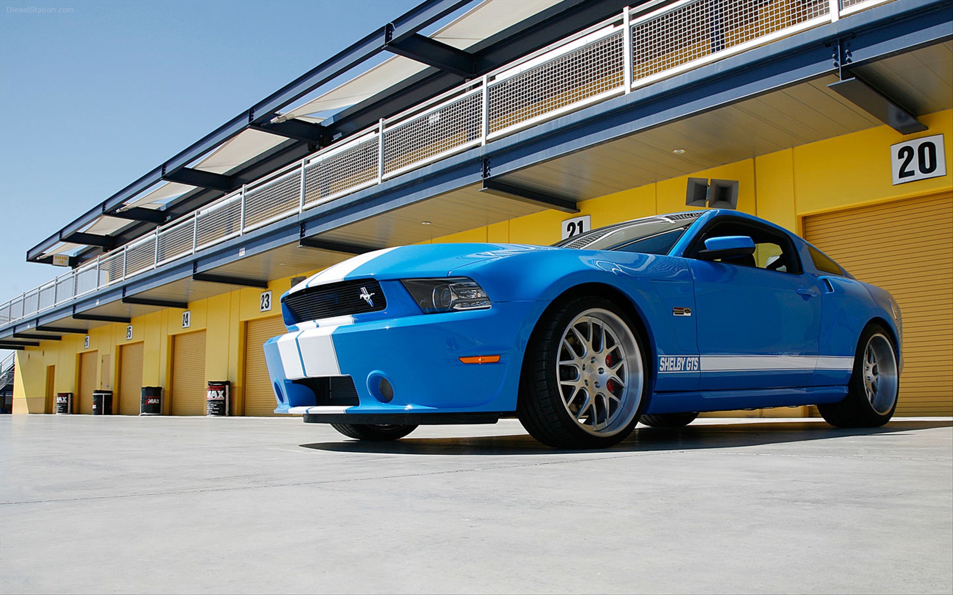 Shelby American GT350 2013