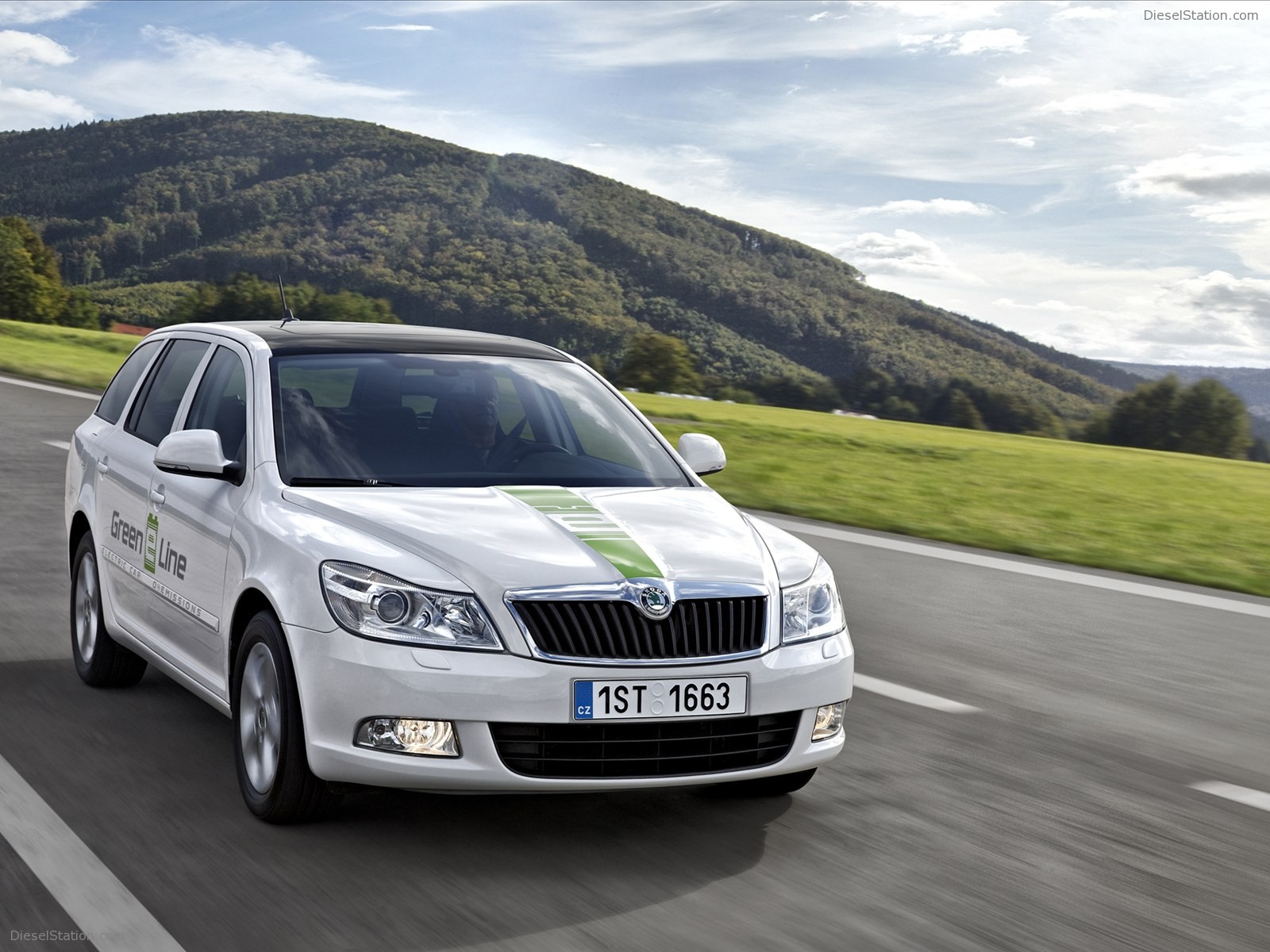 SKODA Octavia Green E Line 2012