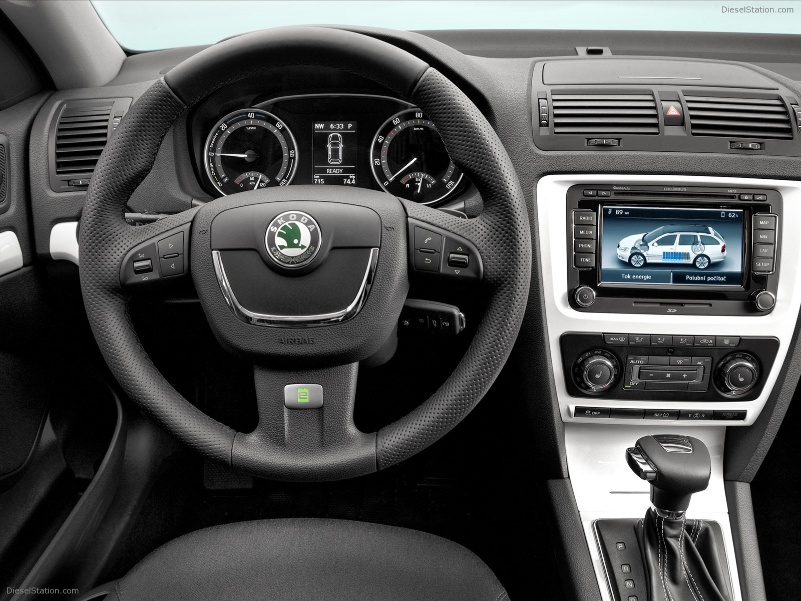 SKODA Octavia Green E Line 2012