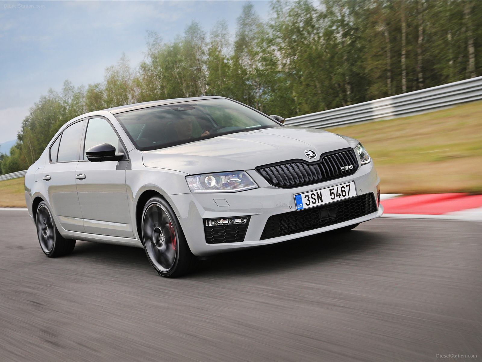 Skoda Octavia Rs 230 2016