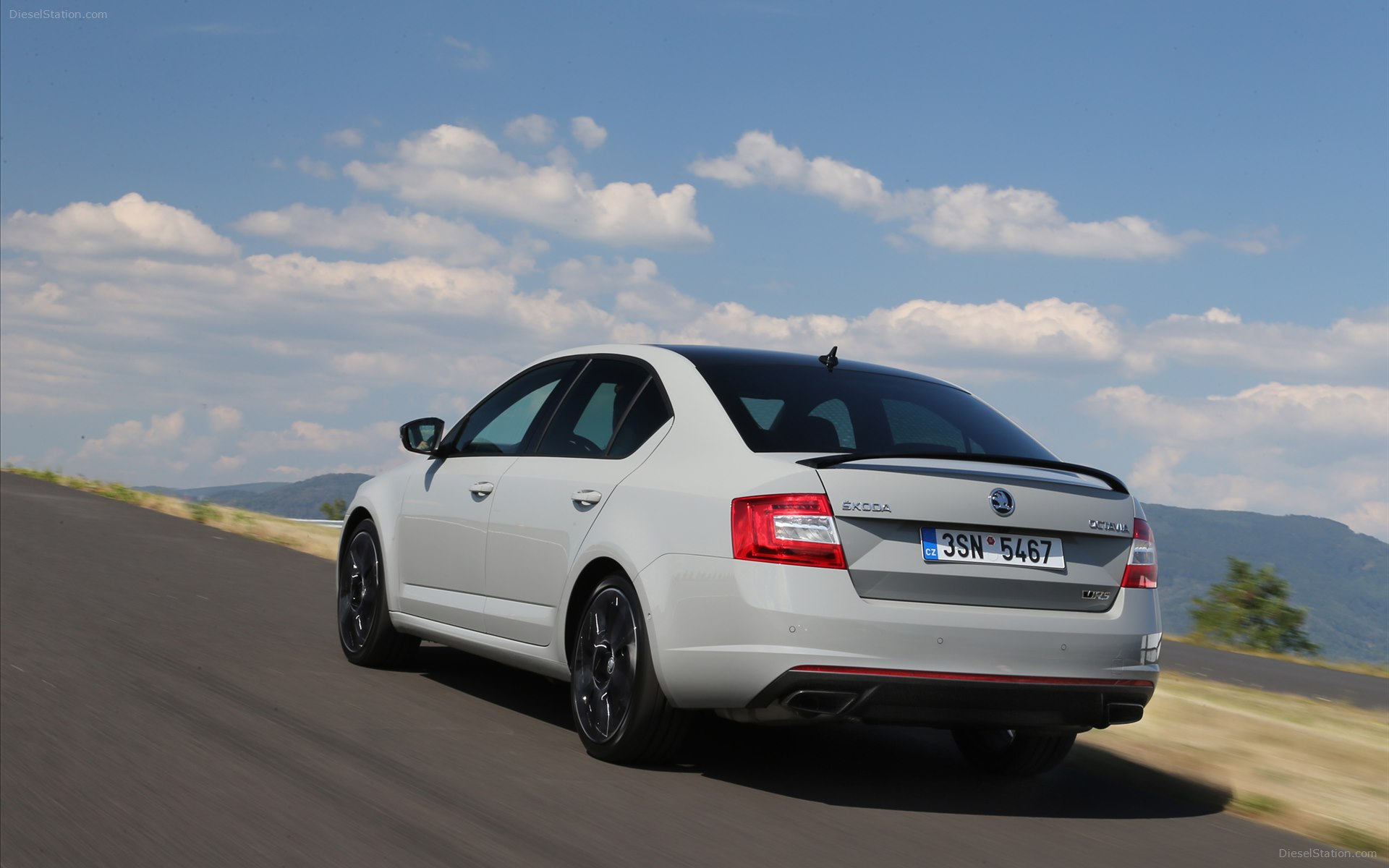Skoda Octavia Rs 230 2016