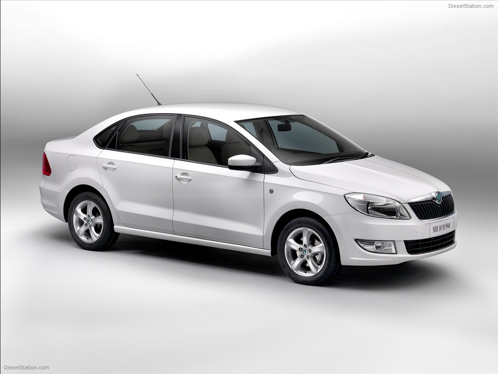 SKODA Rapid 2012