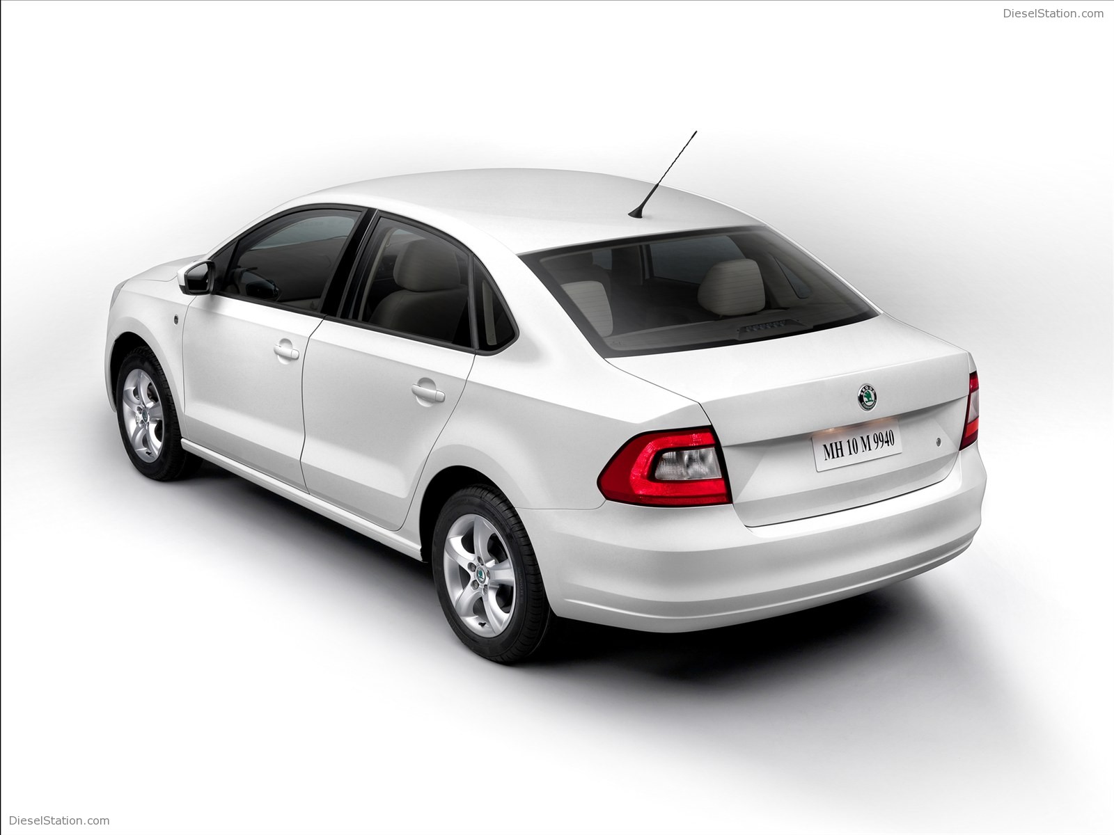 SKODA Rapid 2012