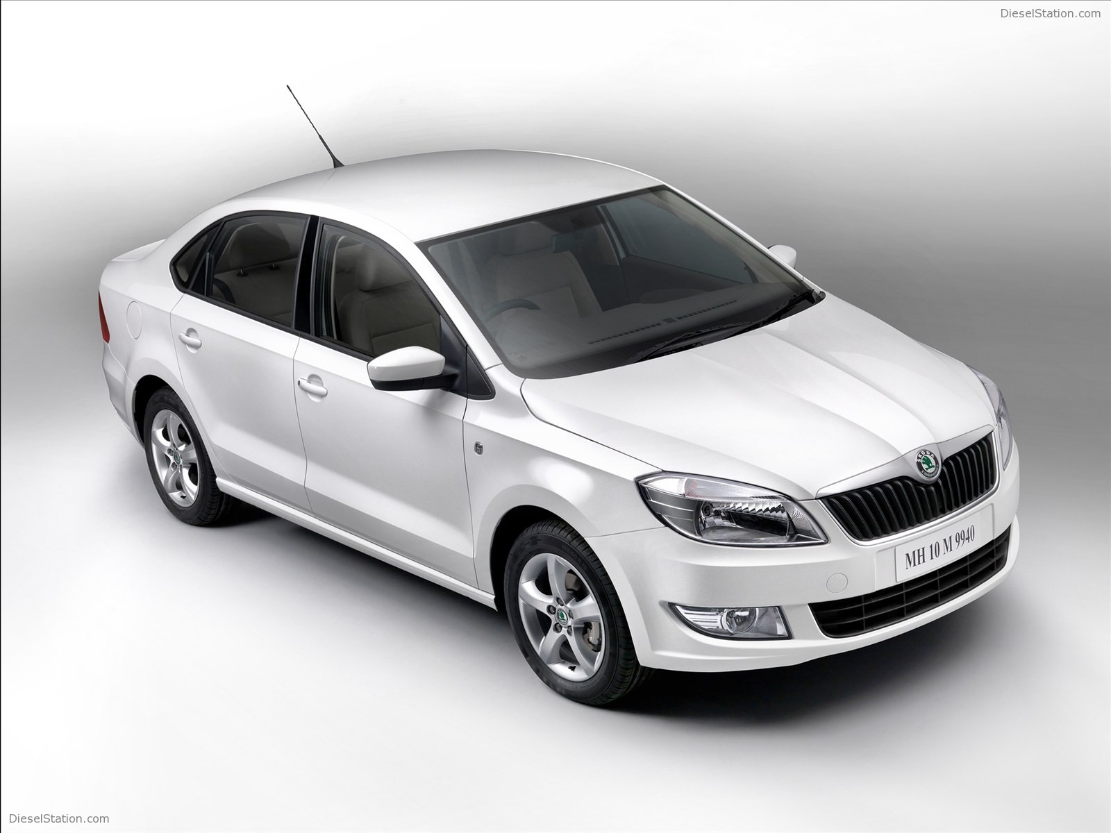 SKODA Rapid 2012