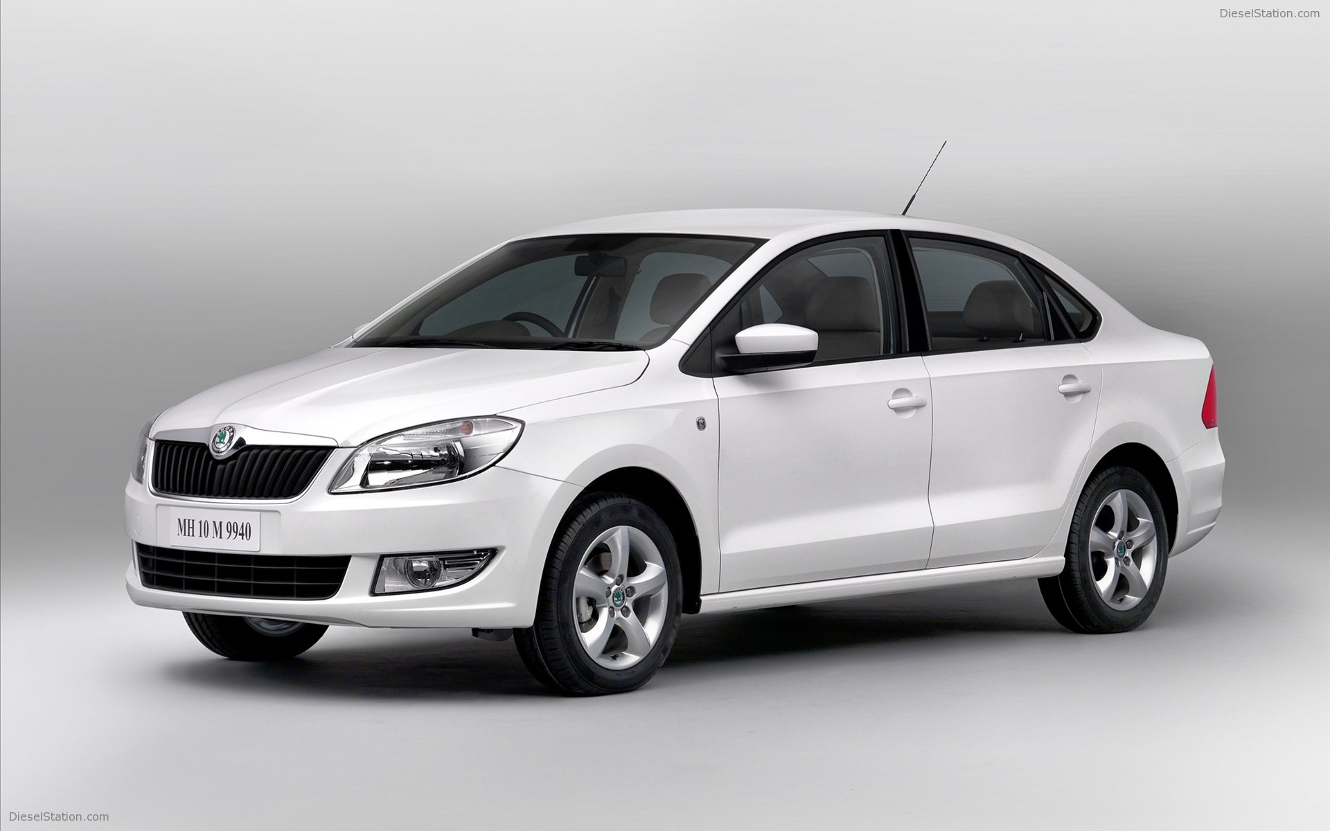 SKODA Rapid 2012