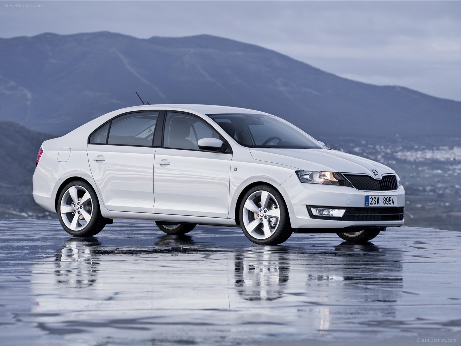 Skoda Rapid 2013