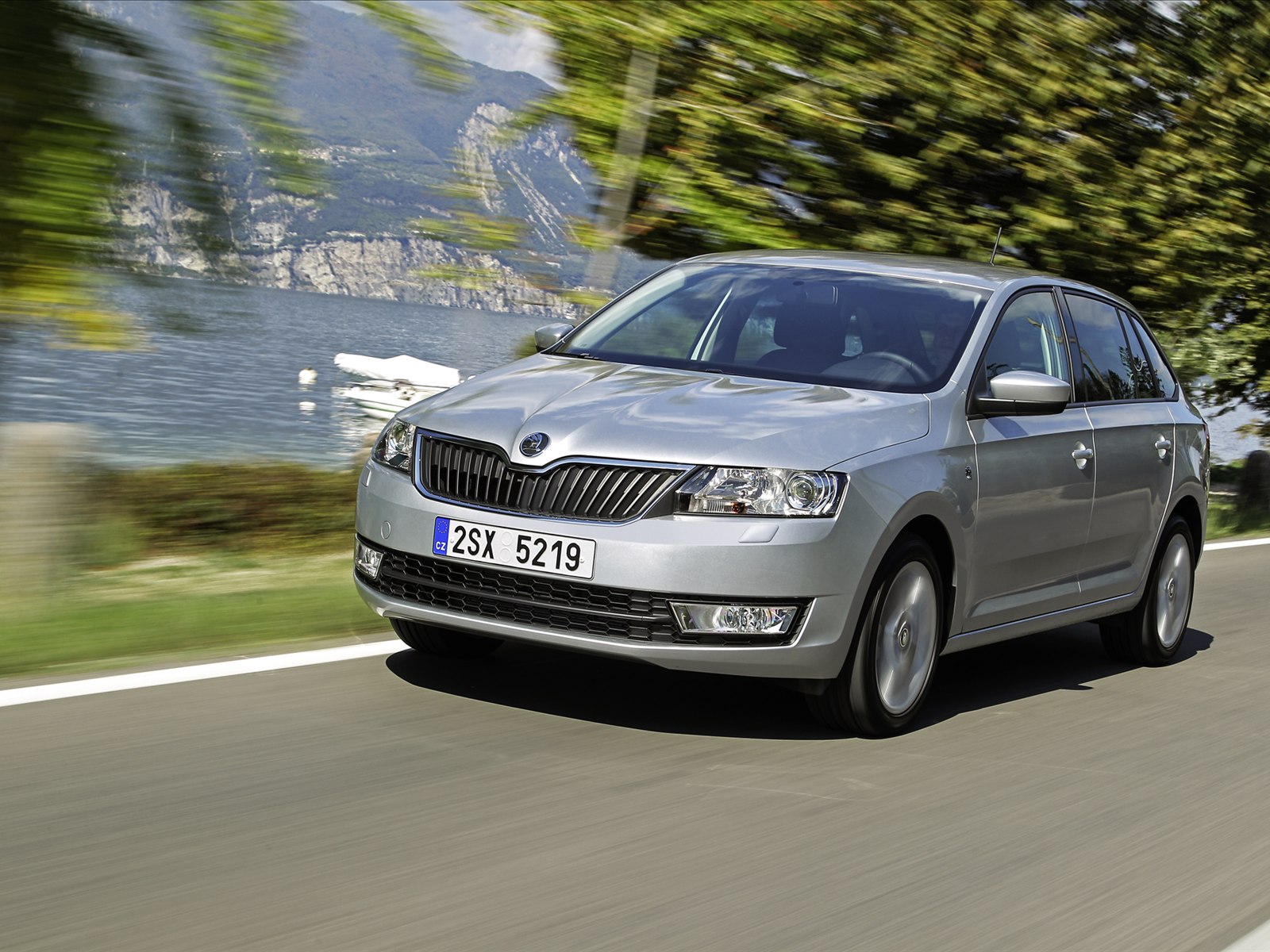 Skoda Rapid Spaceback 2014