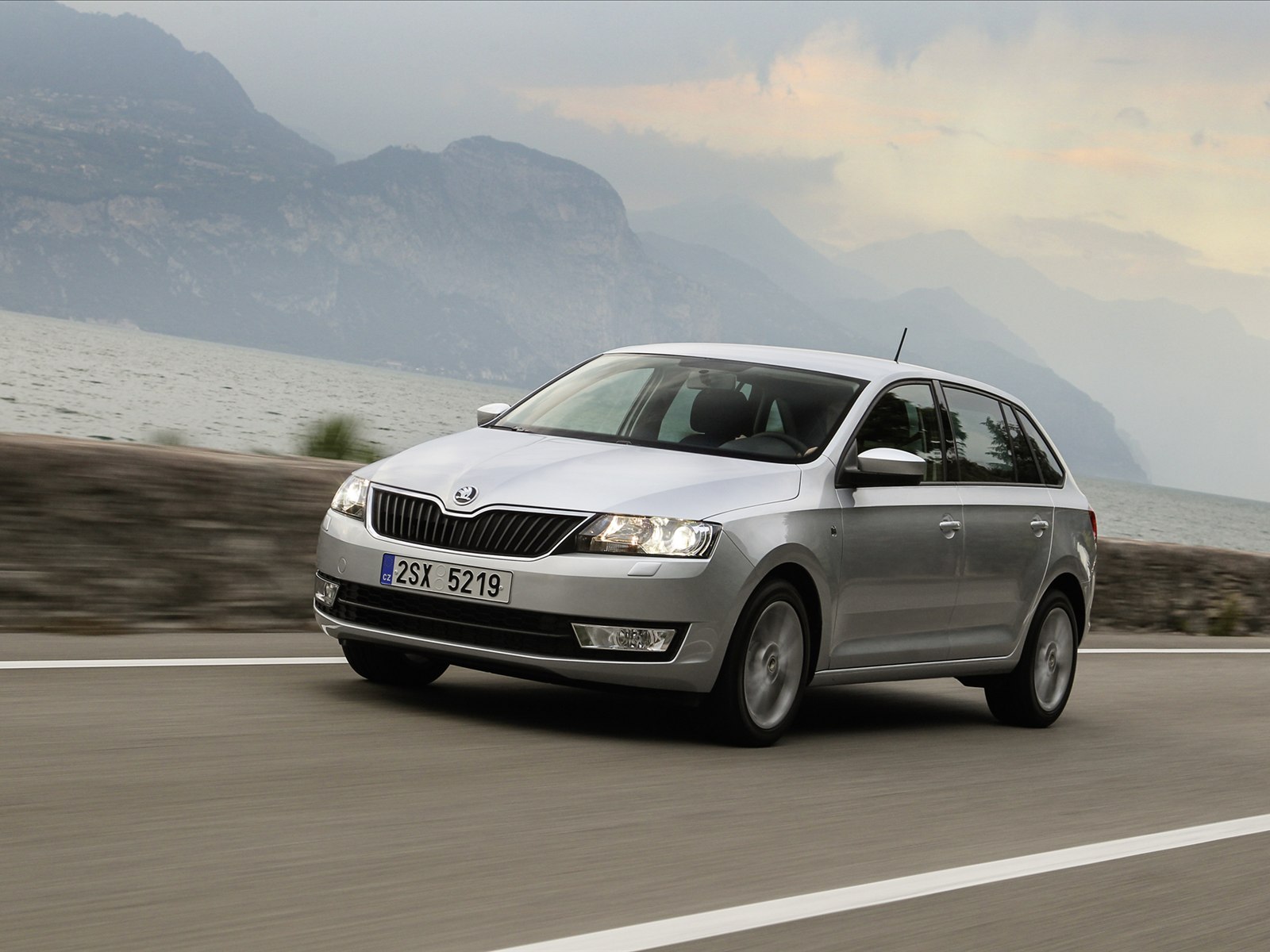 Skoda Rapid Spaceback 2014