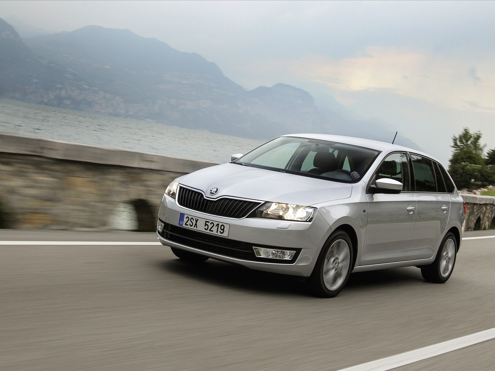 Skoda Rapid Spaceback 2014