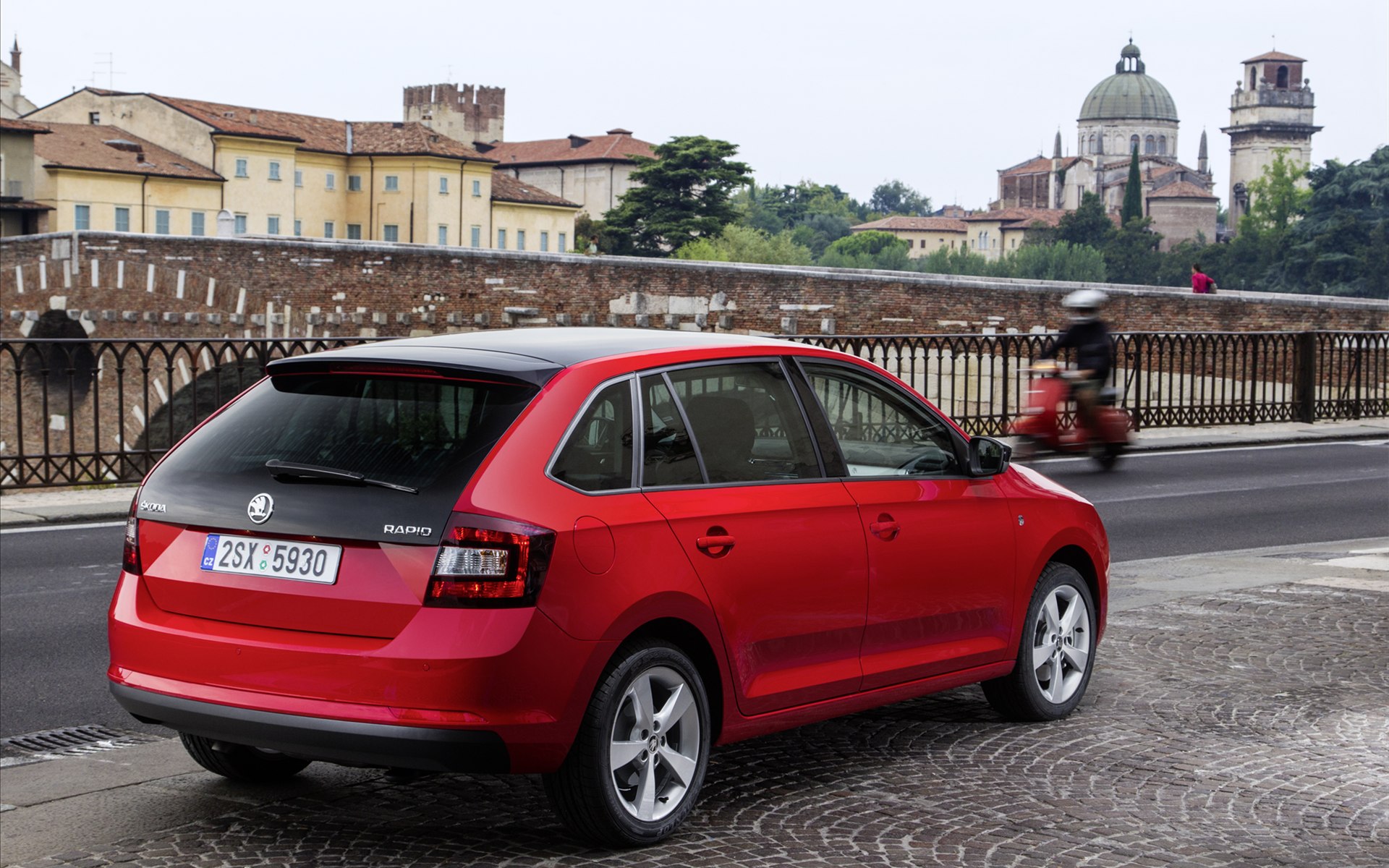 Skoda Rapid Spaceback 2014