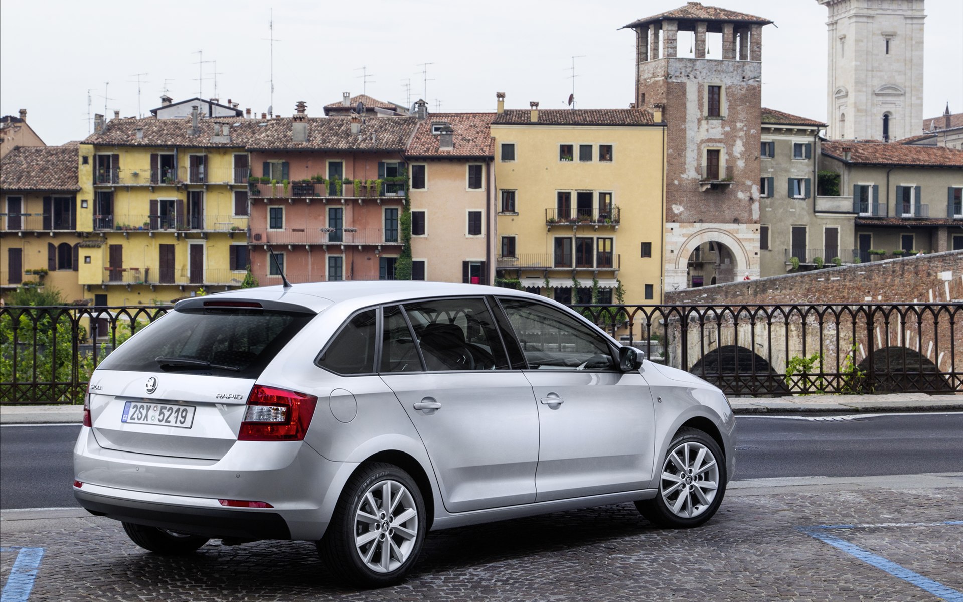 Skoda Rapid Spaceback 2014