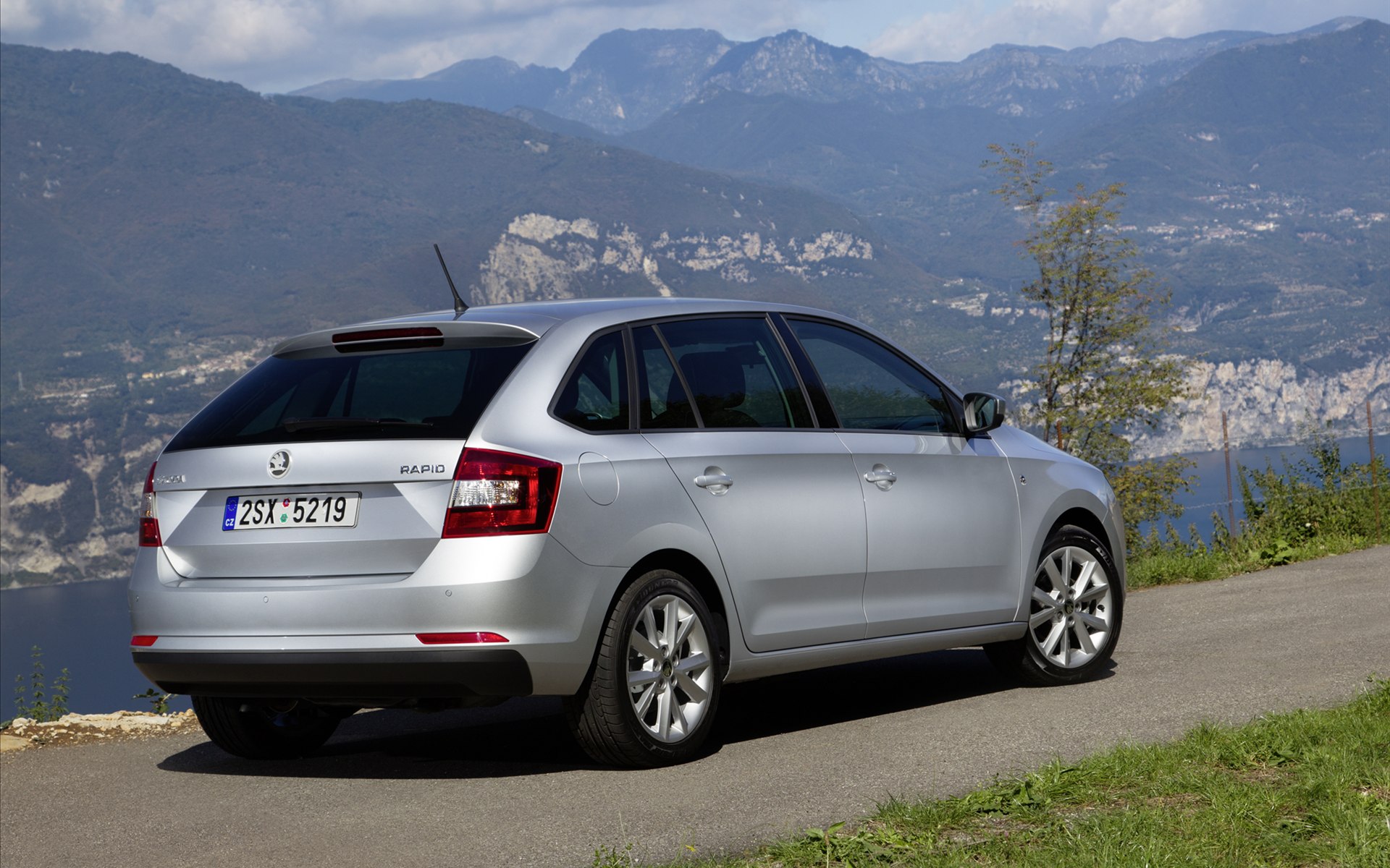 Skoda Rapid Spaceback 2014