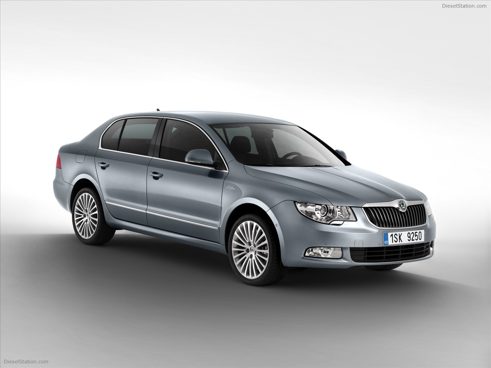 Skoda Superb Combi - Laurin & Klement Design Package Skoda Superb Combi - Laurin & Klement Design Package