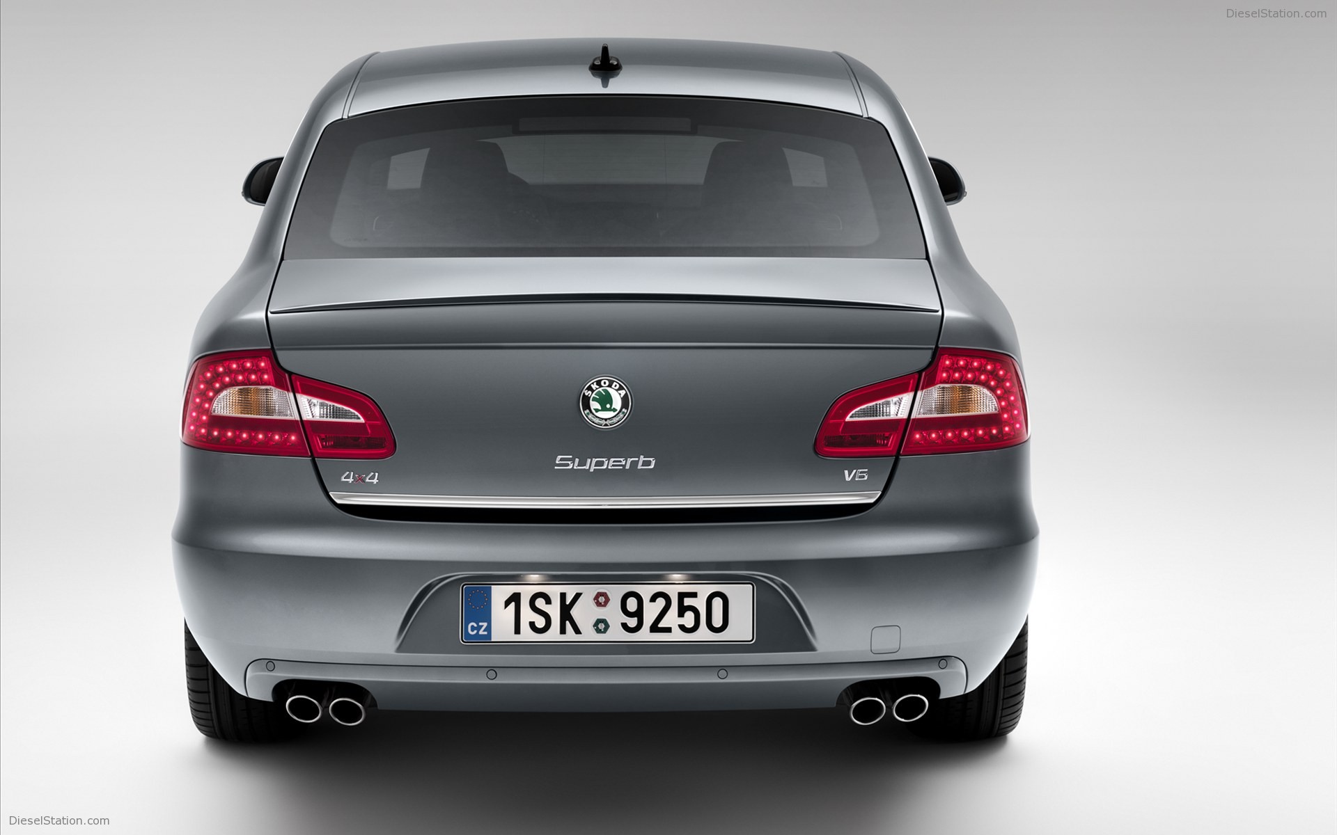 Skoda Superb Combi - Laurin & Klement Design Package Skoda Superb Combi - Laurin & Klement Design Package