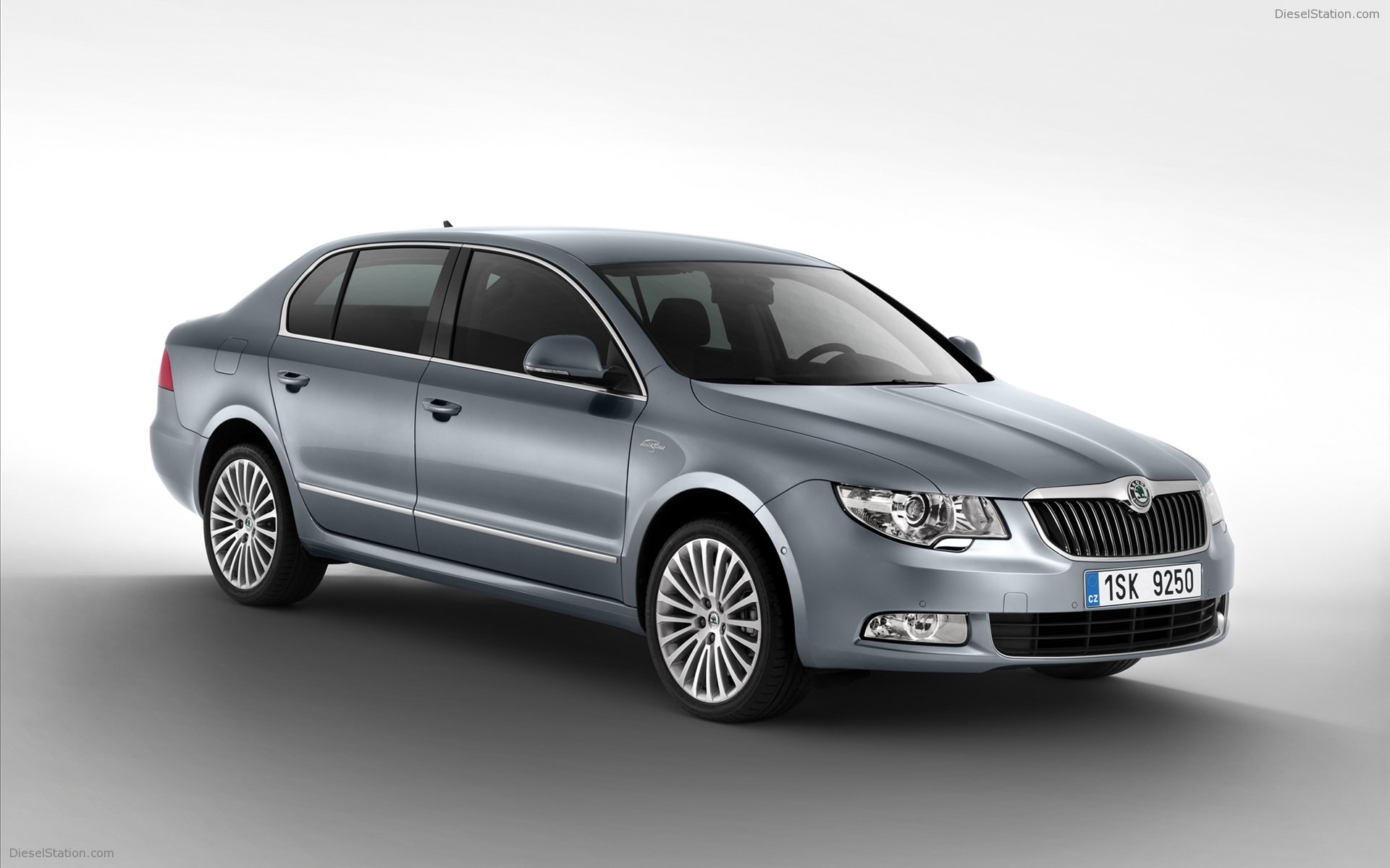Skoda Superb Combi - Laurin & Klement Design Package Skoda Superb Combi - Laurin & Klement Design Package
