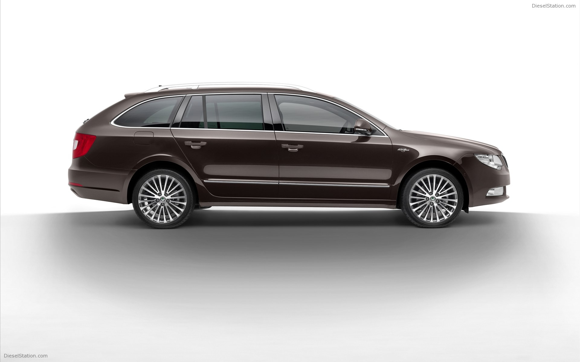Skoda Superb Combi - Laurin & Klement Design Package Skoda Superb Combi - Laurin & Klement Design Package