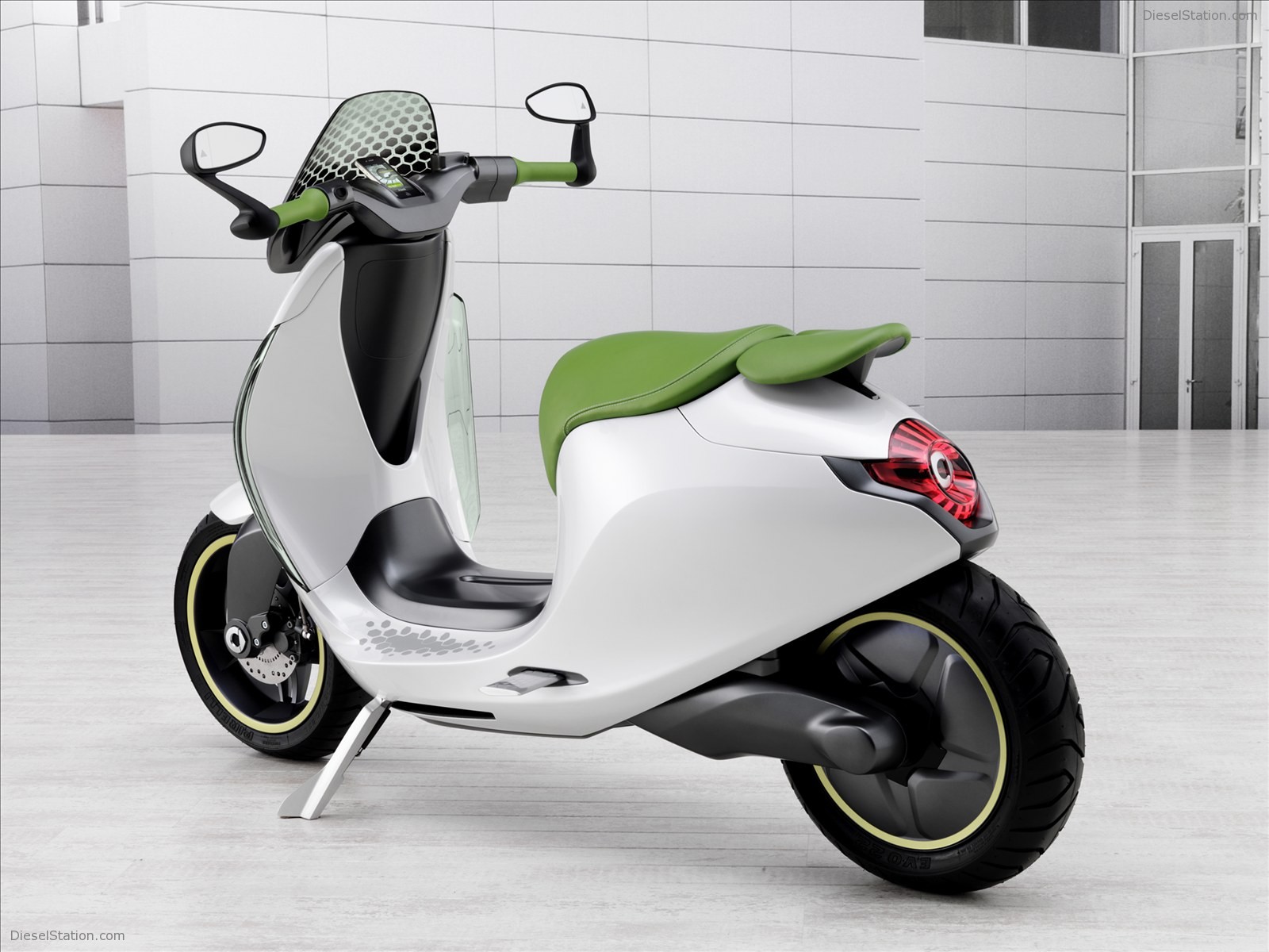 Smart eScooter Concept 2010