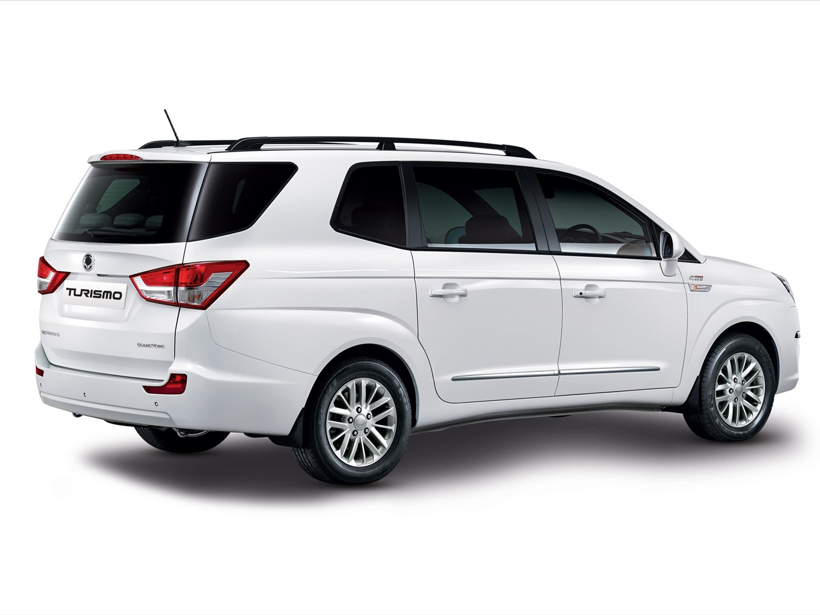 Ssangyong Turismo 2013