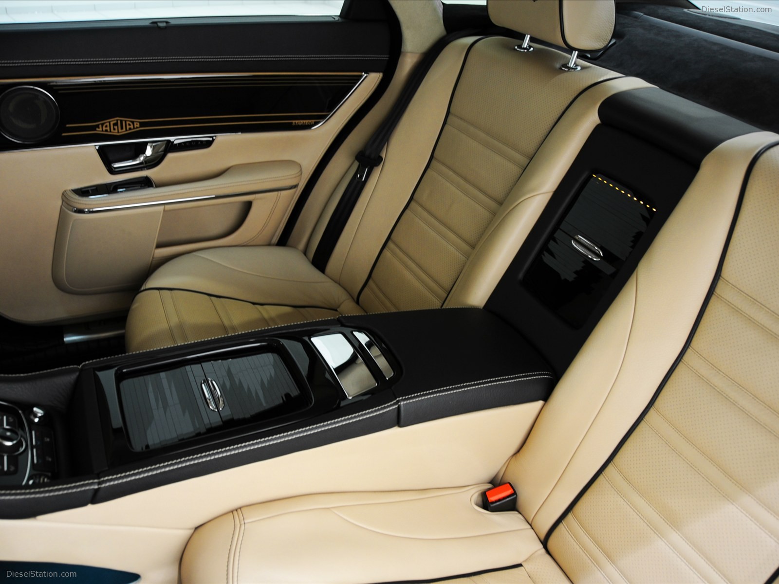 Startech Jaguar XJ 2011