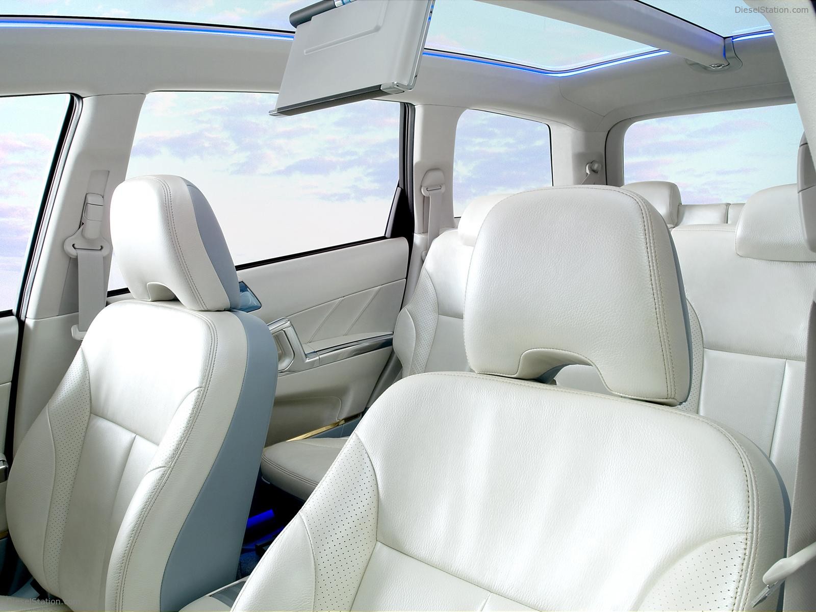 Subaru Exiga Car Wallpapers
