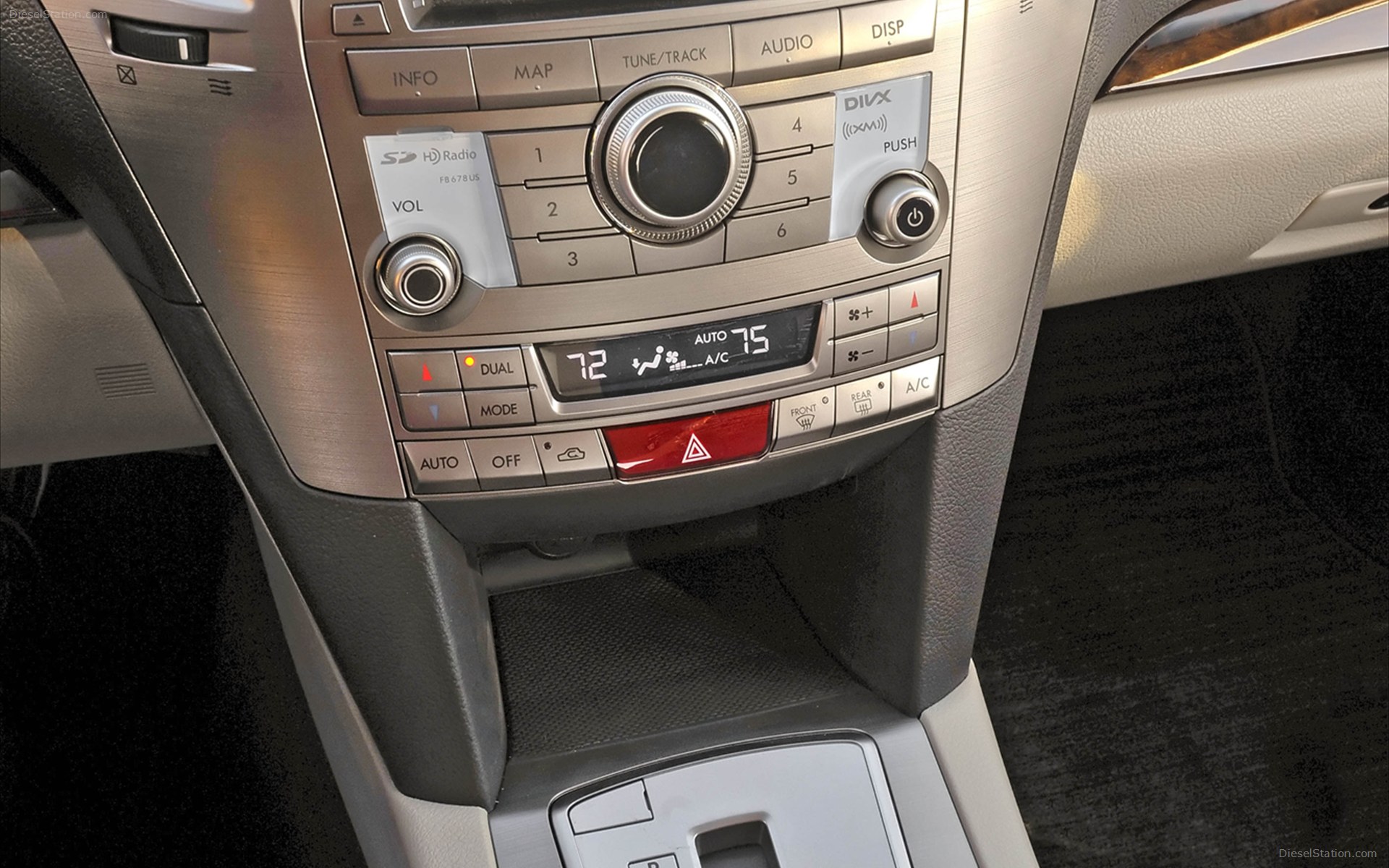 Subaru Legacy 2013