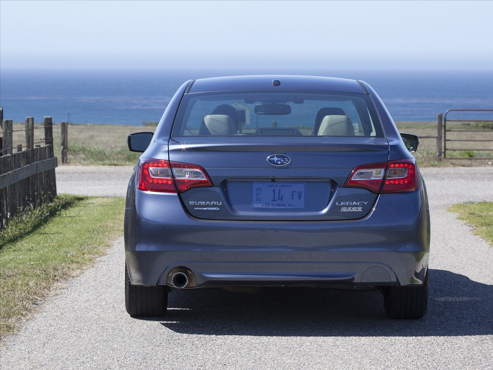 Subaru Legacy 2015