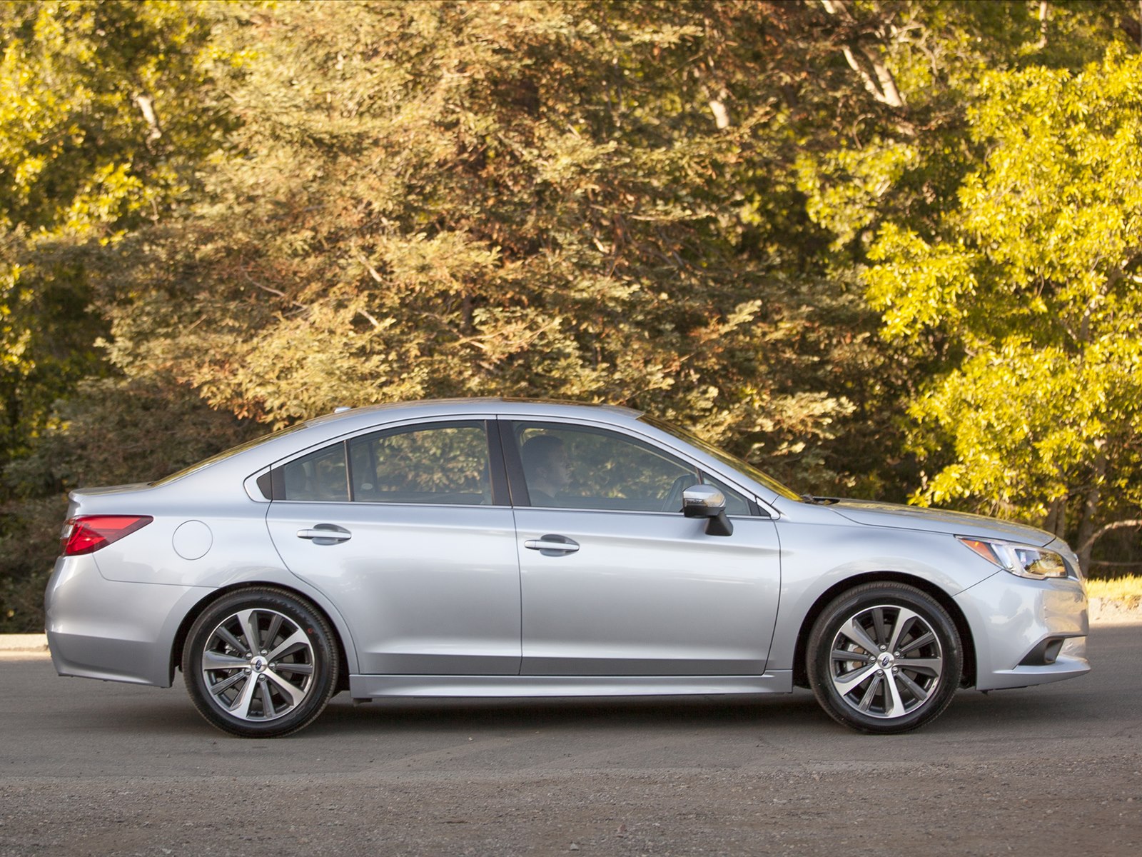 Subaru Legacy 2015