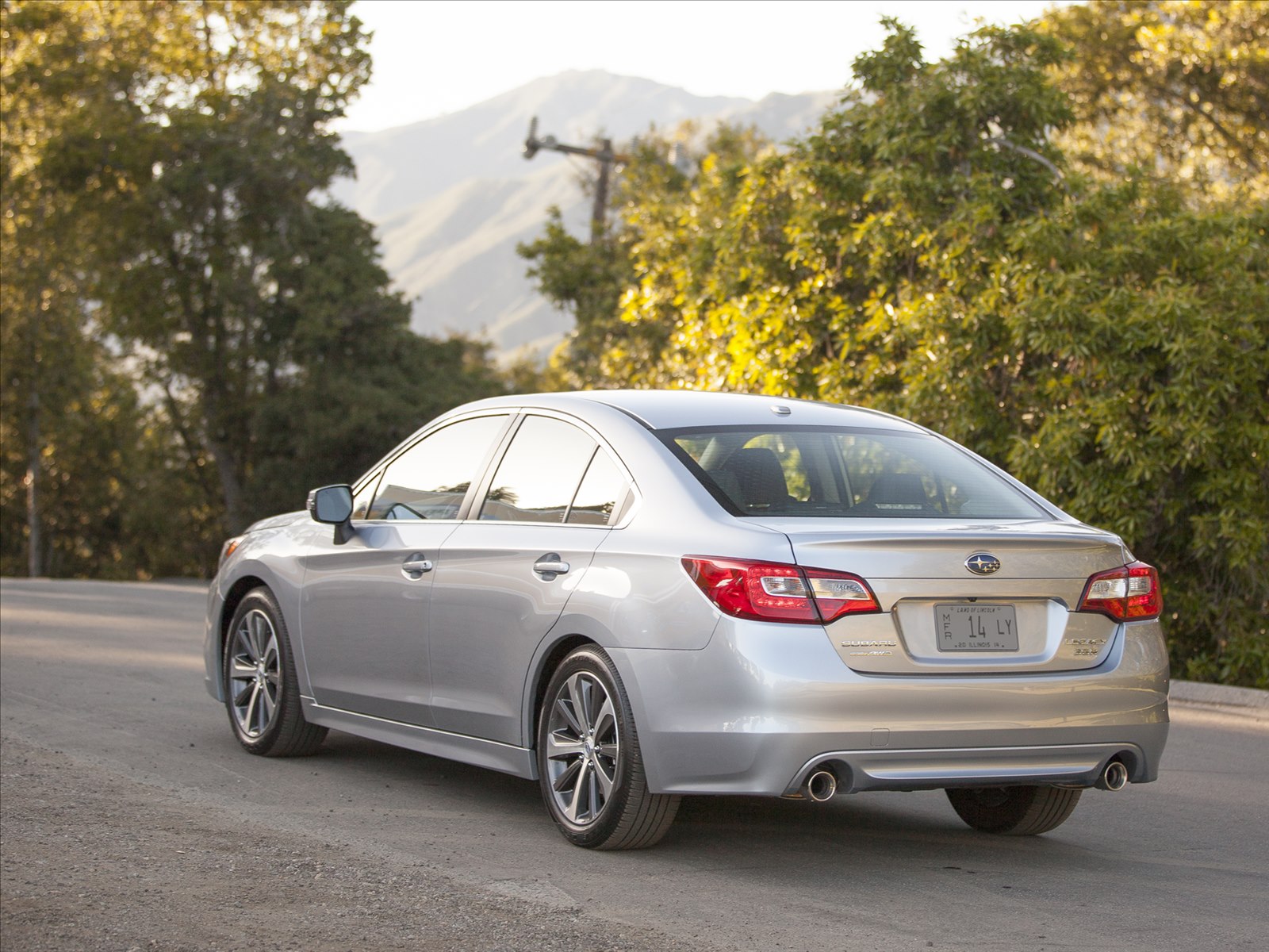Subaru Legacy 2015