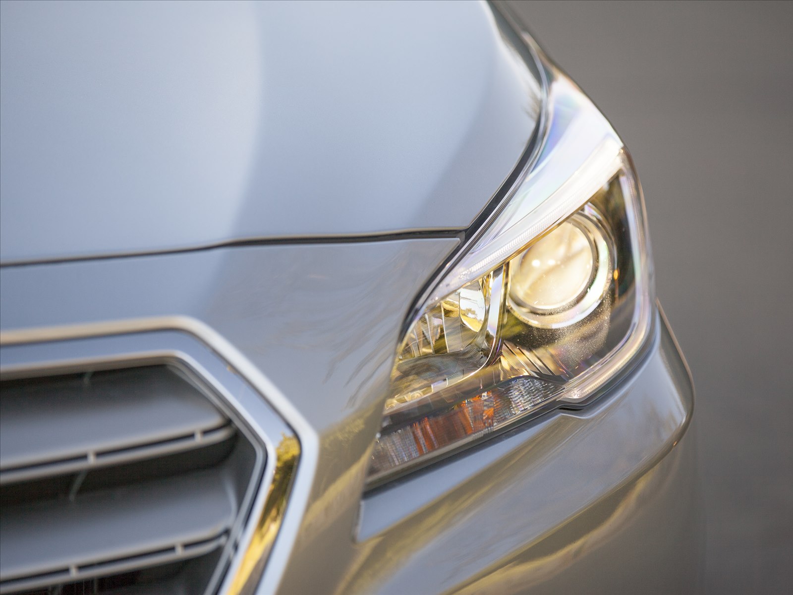 Subaru Legacy 2015