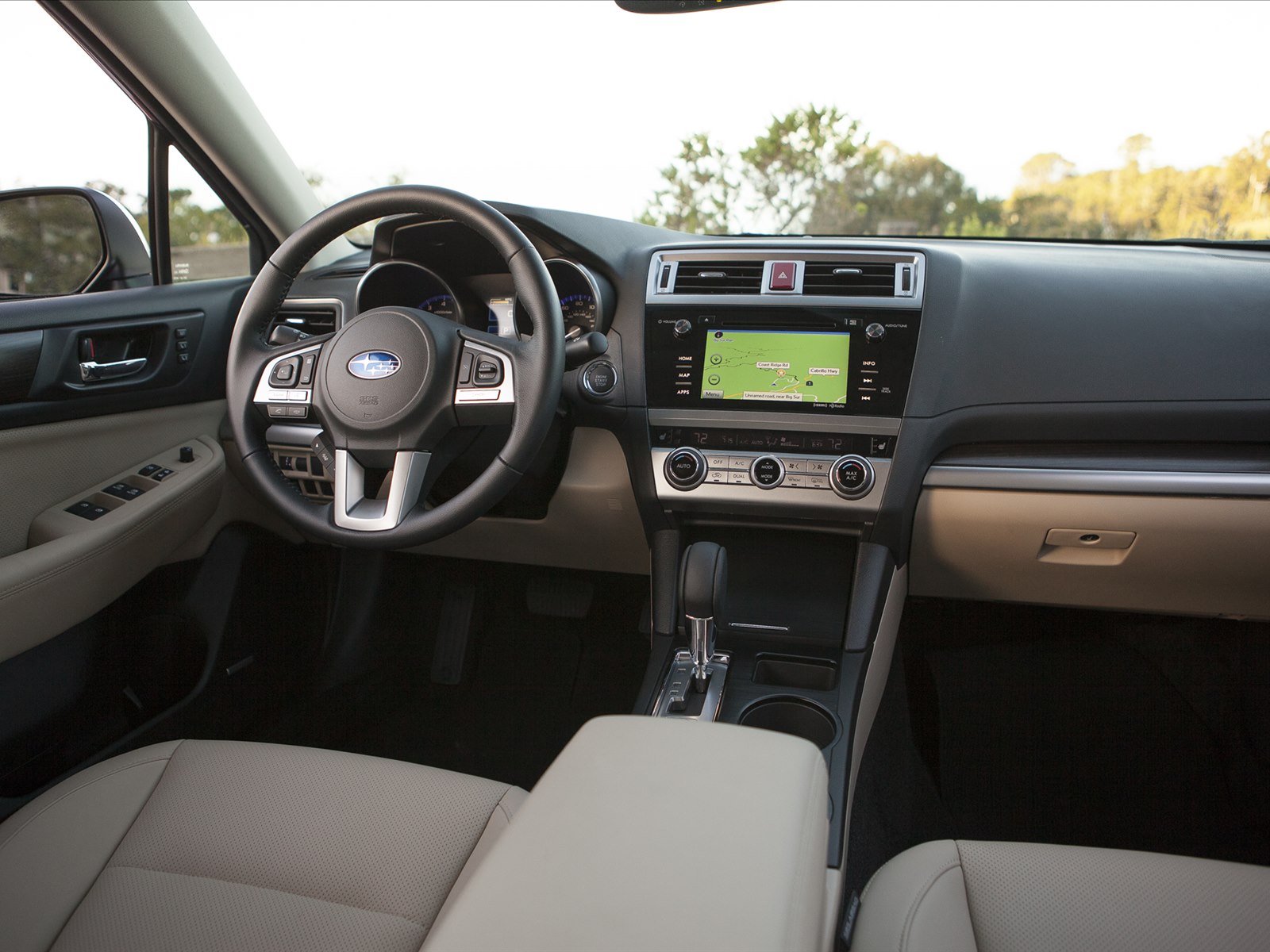 Subaru Legacy 2015
