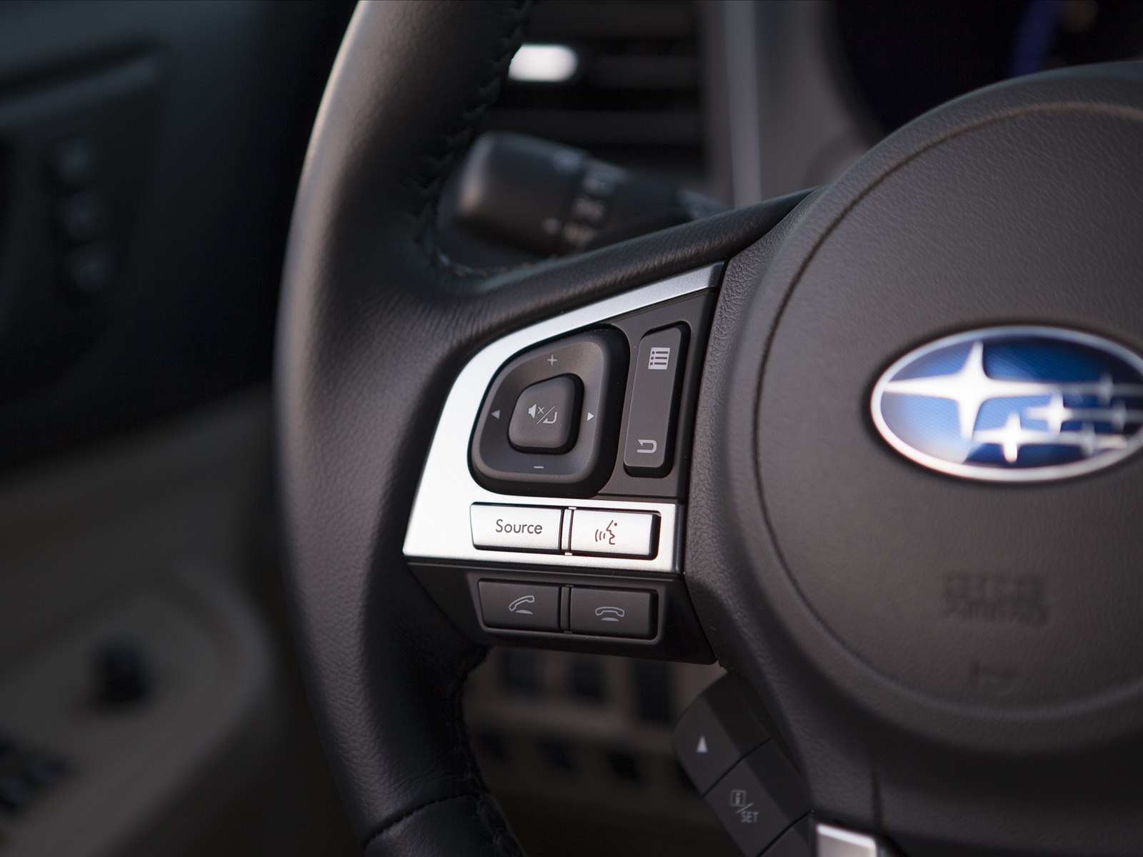 Subaru Legacy 2015