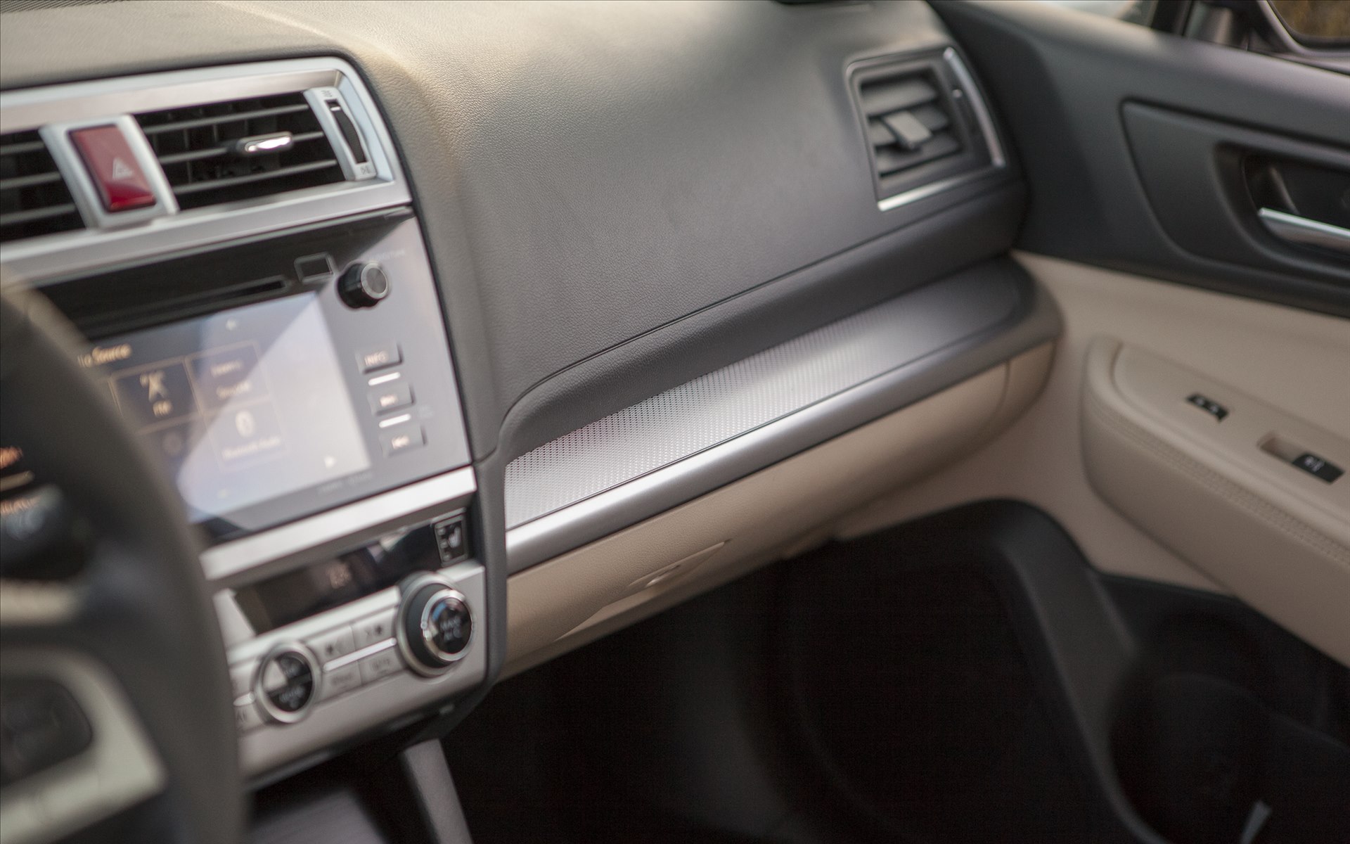 Subaru Legacy 2015