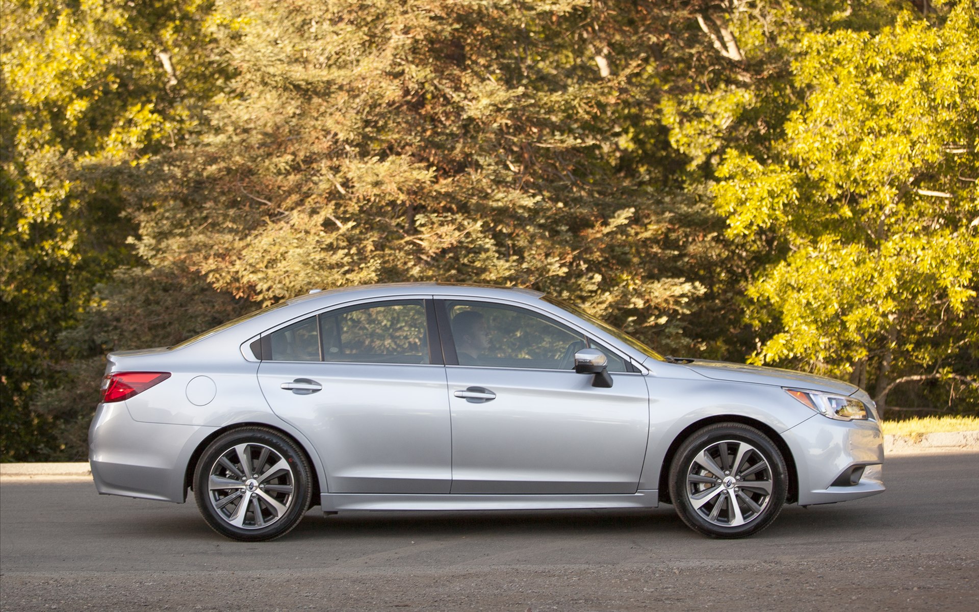 Subaru Legacy 2015