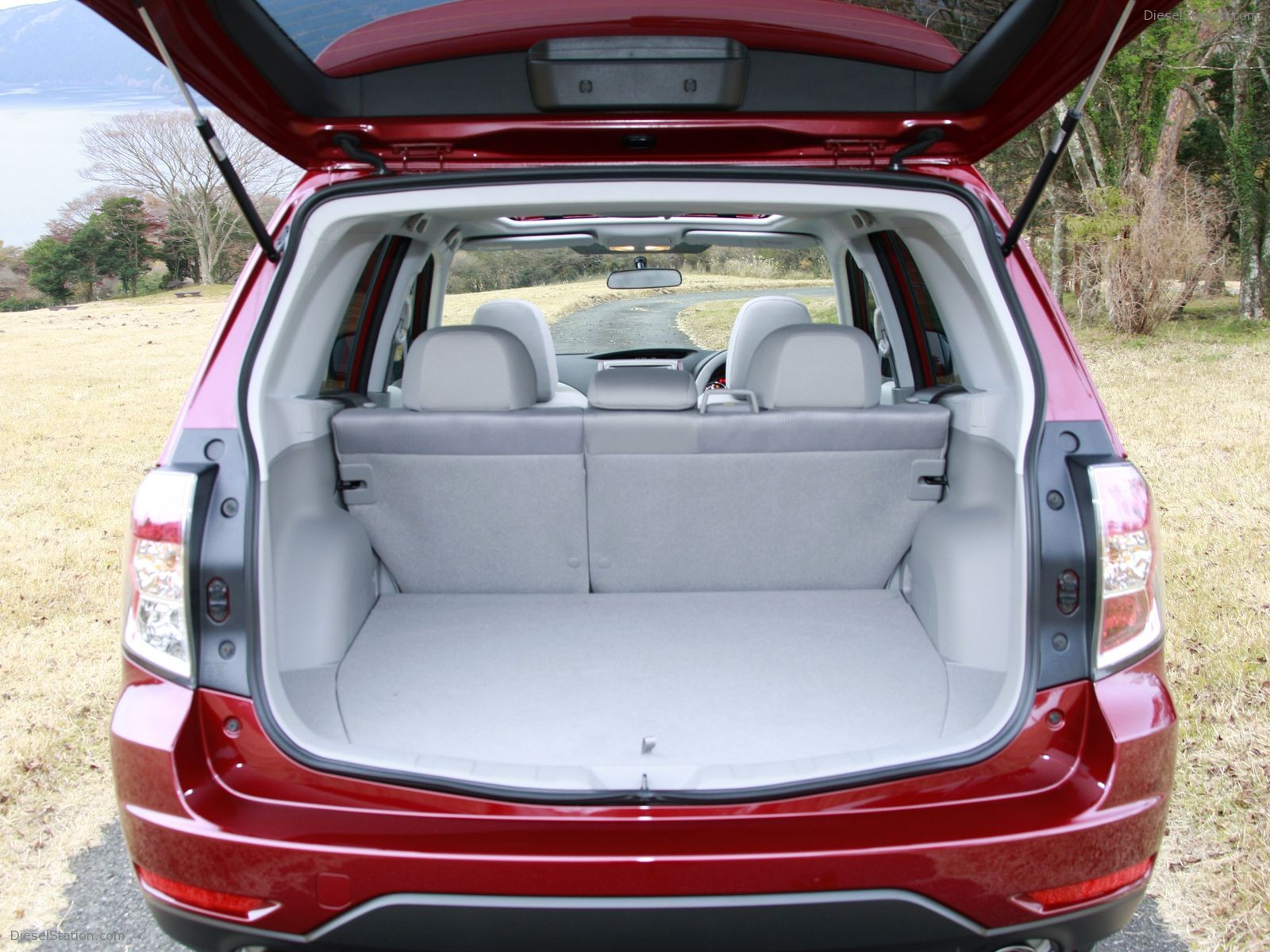Subaru Forester 2009 Wallpapers