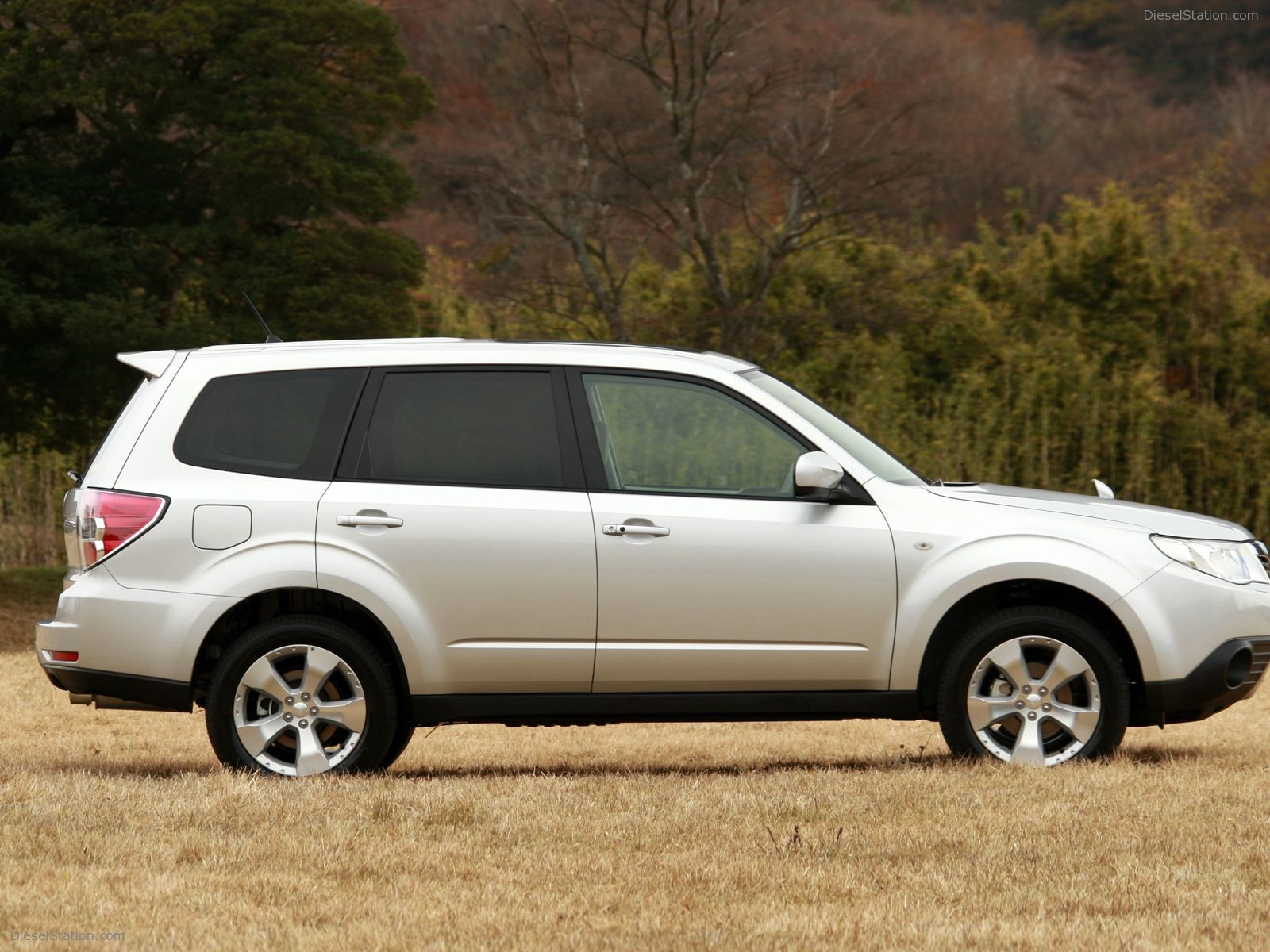 Subaru Forester 2009 Wallpapers
